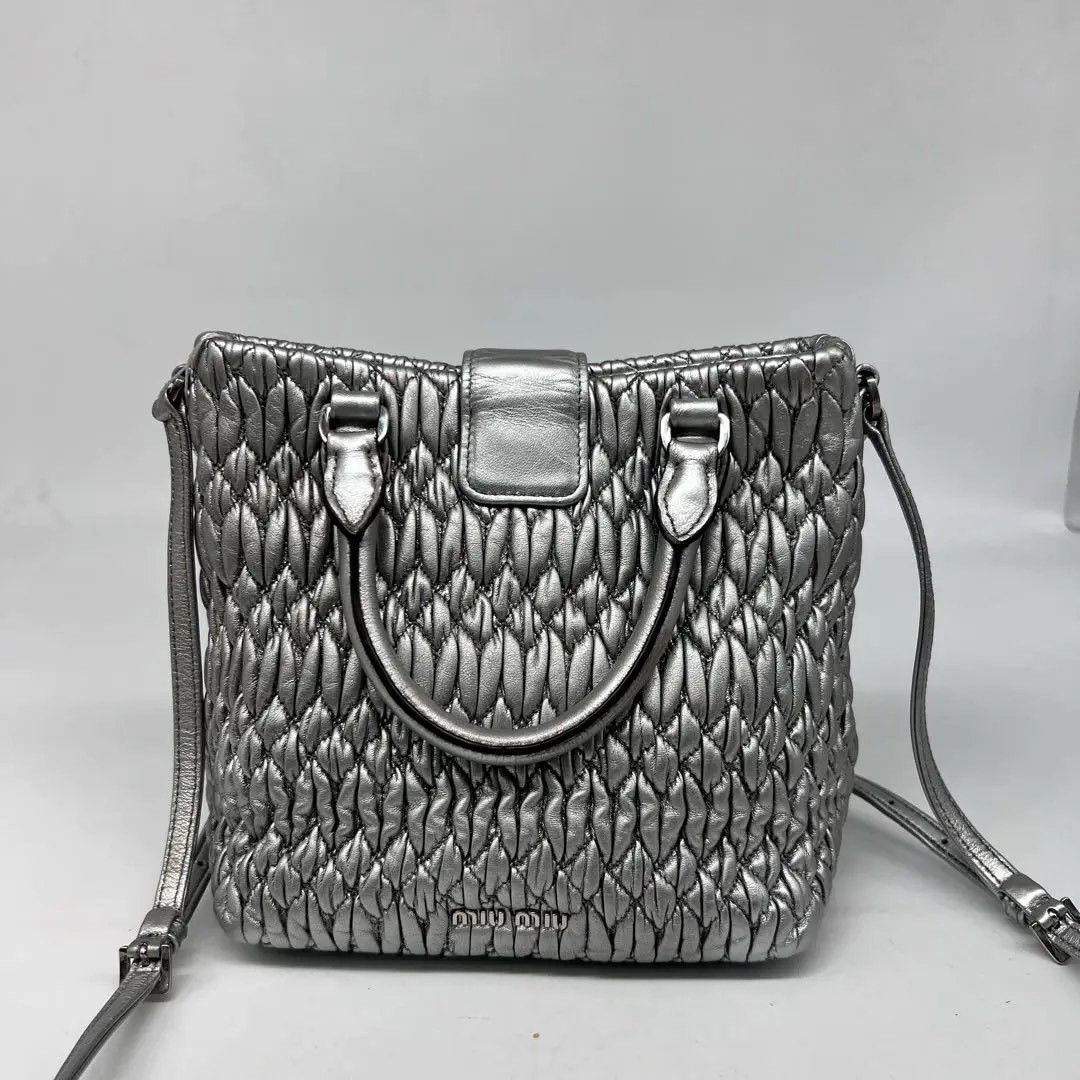 Miu Miu Pre-loved Bag Very good condition Size ONE SIZE - 4 Thumbnail