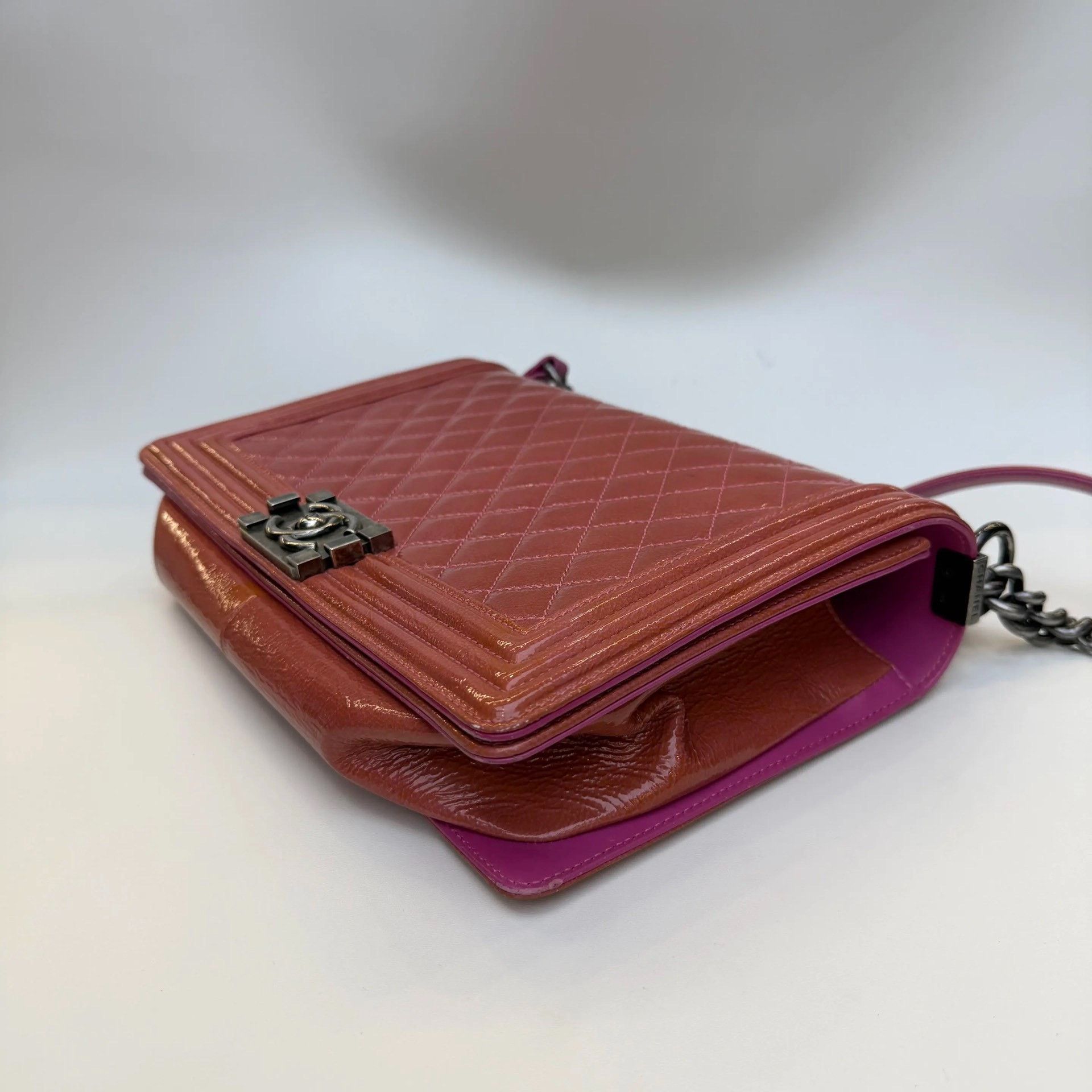 Chanel Pre-loved Bag Very good condition Size ONE SIZE - 5 Thumbnail