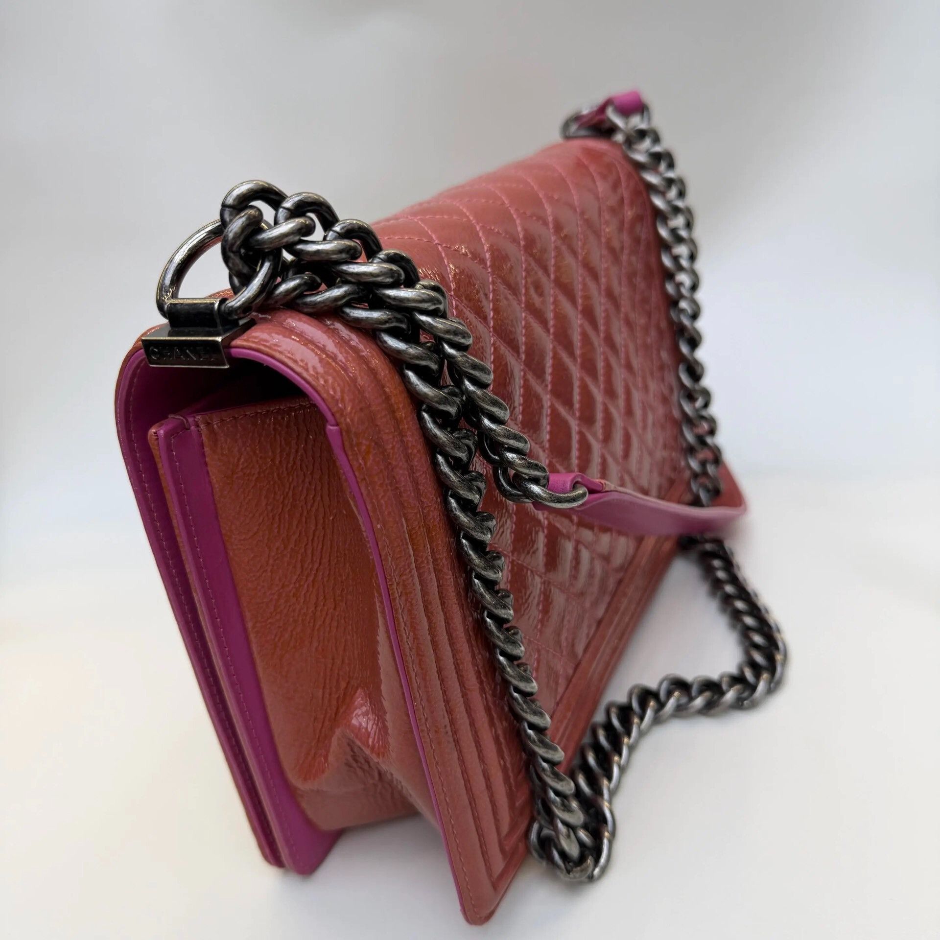 Chanel Pre-loved Bag Very good condition Size ONE SIZE - 4 Thumbnail