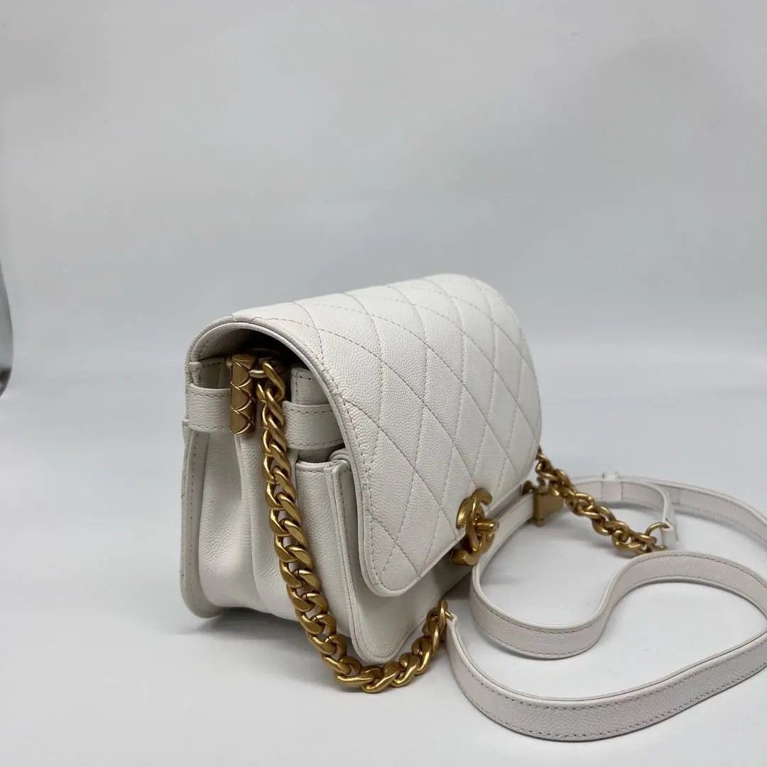 Chanel Pre-loved Bag Very good condition Size ONE SIZE - 2 Thumbnail