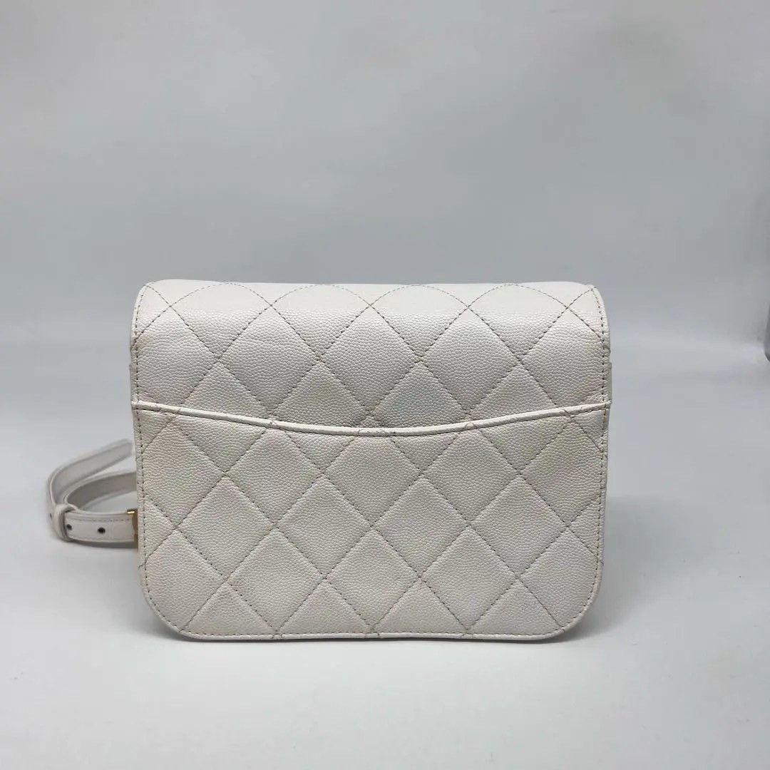 Chanel Pre-loved Bag Very good condition Size ONE SIZE - 3 Thumbnail