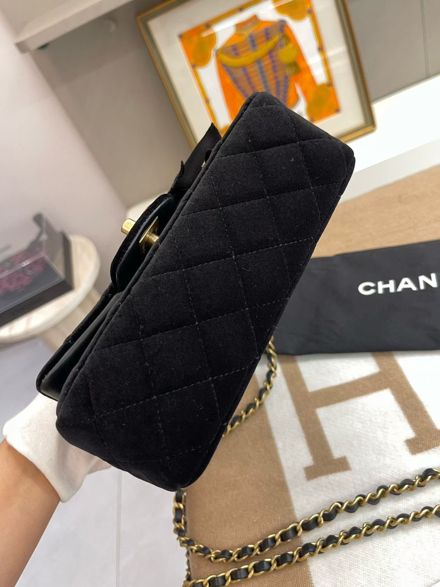 Chanel Pre-loved Bag Very good condition Size ONE SIZE - 5 Thumbnail
