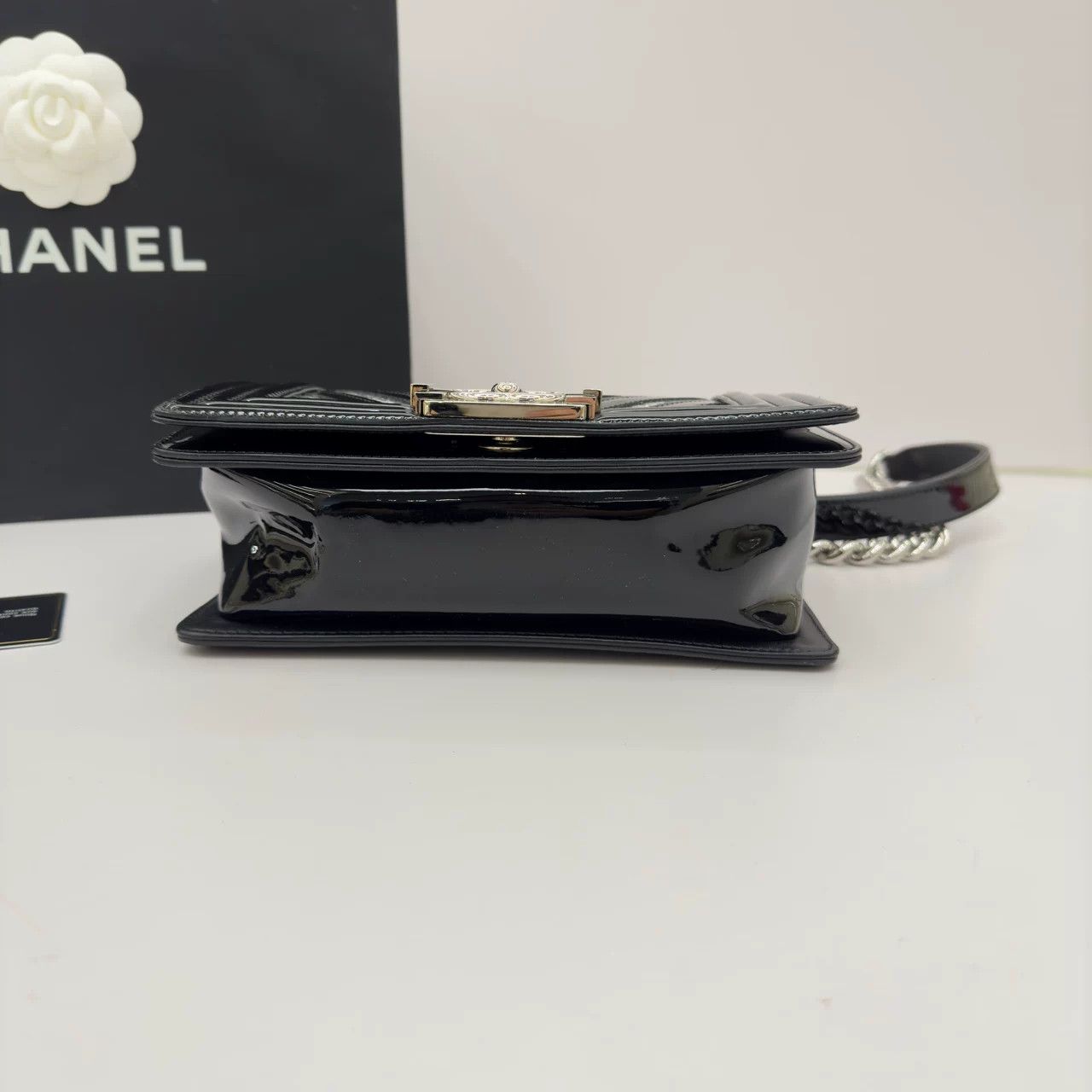 Chanel Pre-loved Bag Very good condition Size ONE SIZE - 3 Thumbnail