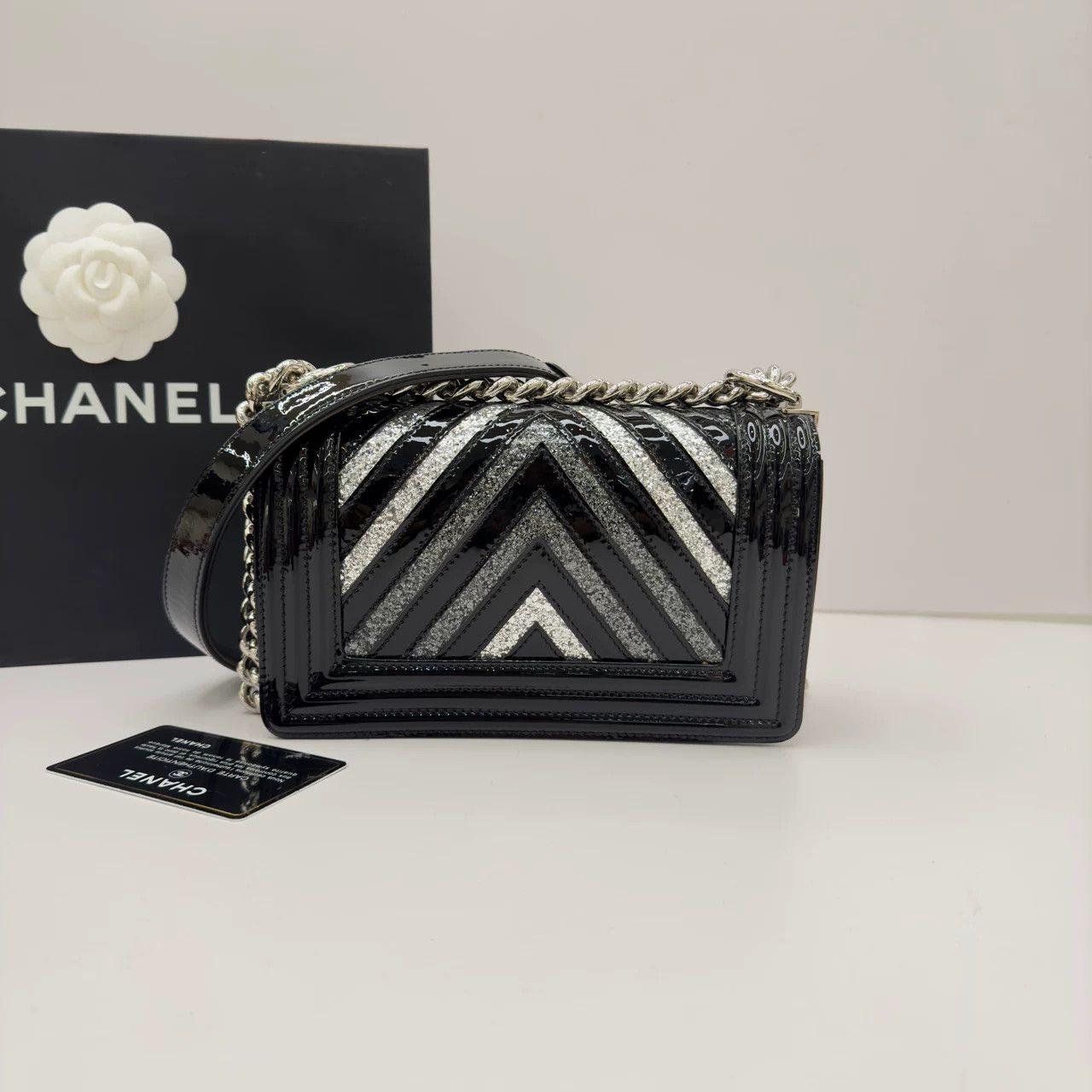 Chanel Pre-loved Bag Very good condition Size ONE SIZE - 2 Thumbnail