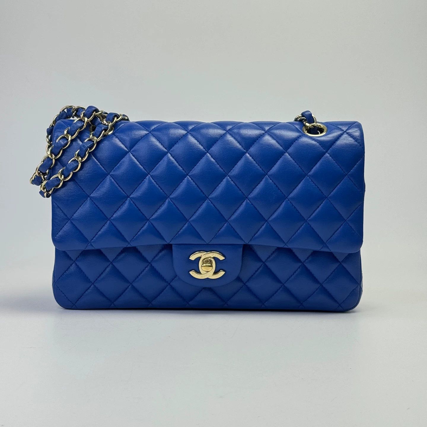 Chanel Pre-loved Bag Very good condition Size ONE SIZE - 2 Thumbnail