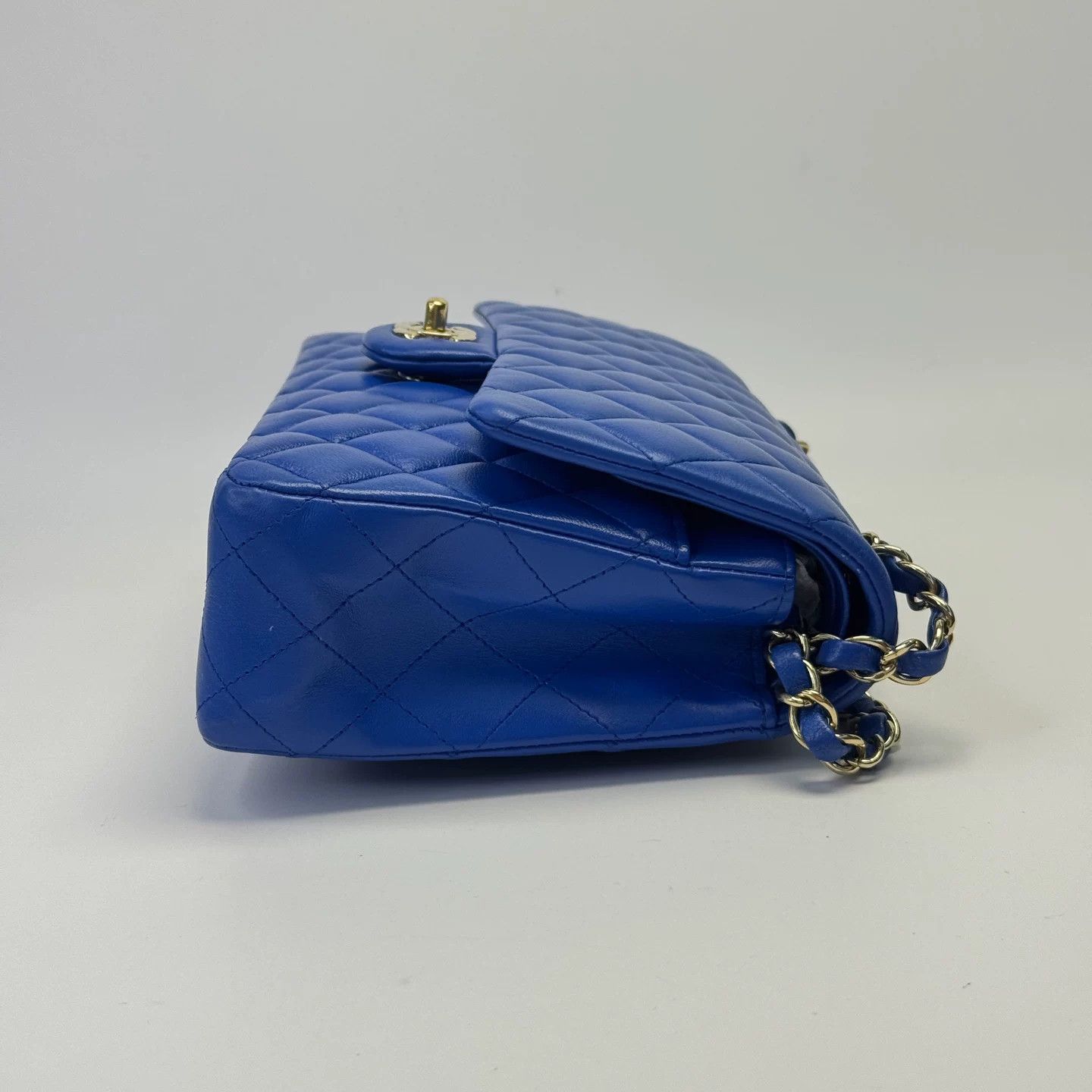 Chanel Pre-loved Bag Very good condition Size ONE SIZE - 8 Thumbnail