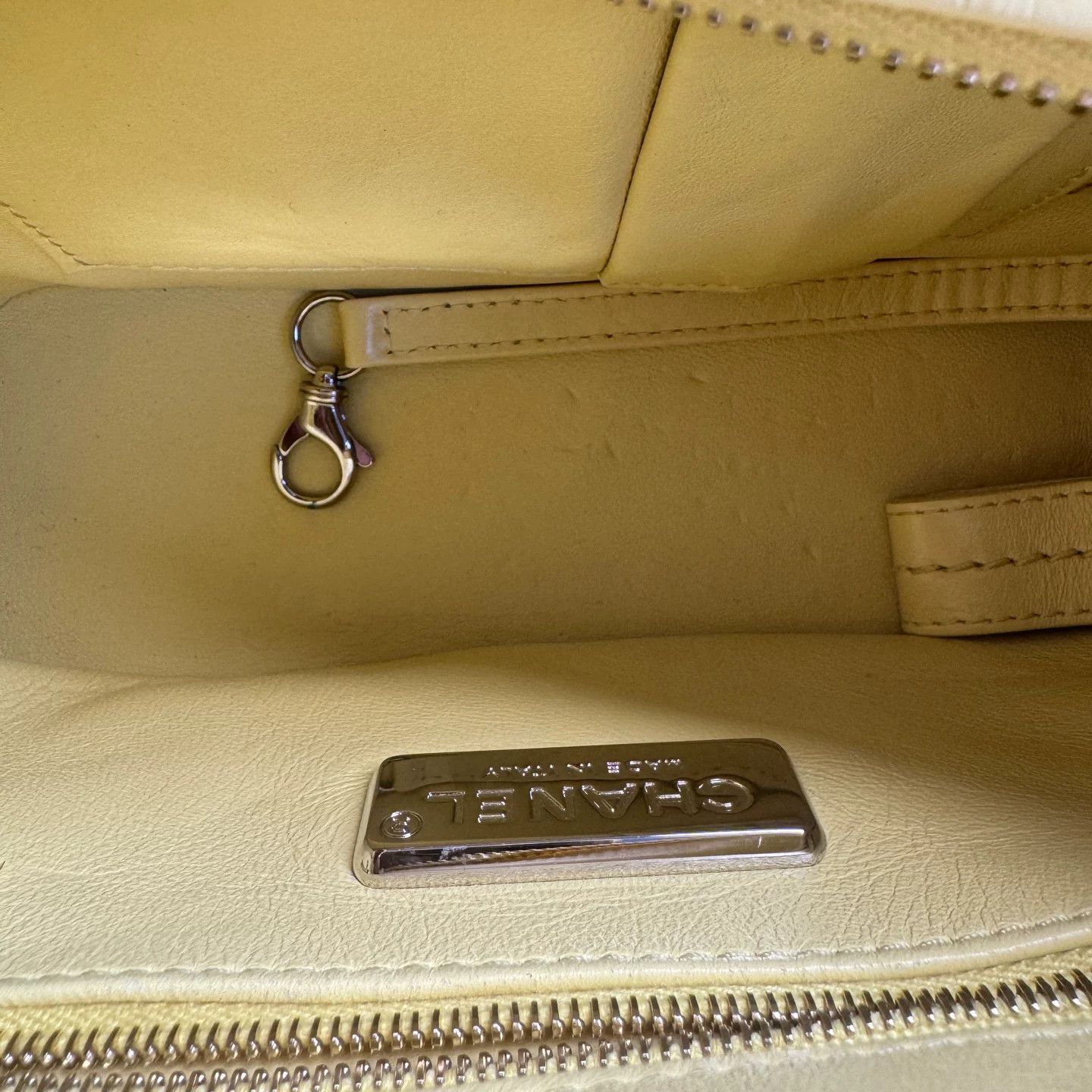 Chanel Pre-loved Bag Very good condition Size ONE SIZE - 9 Thumbnail