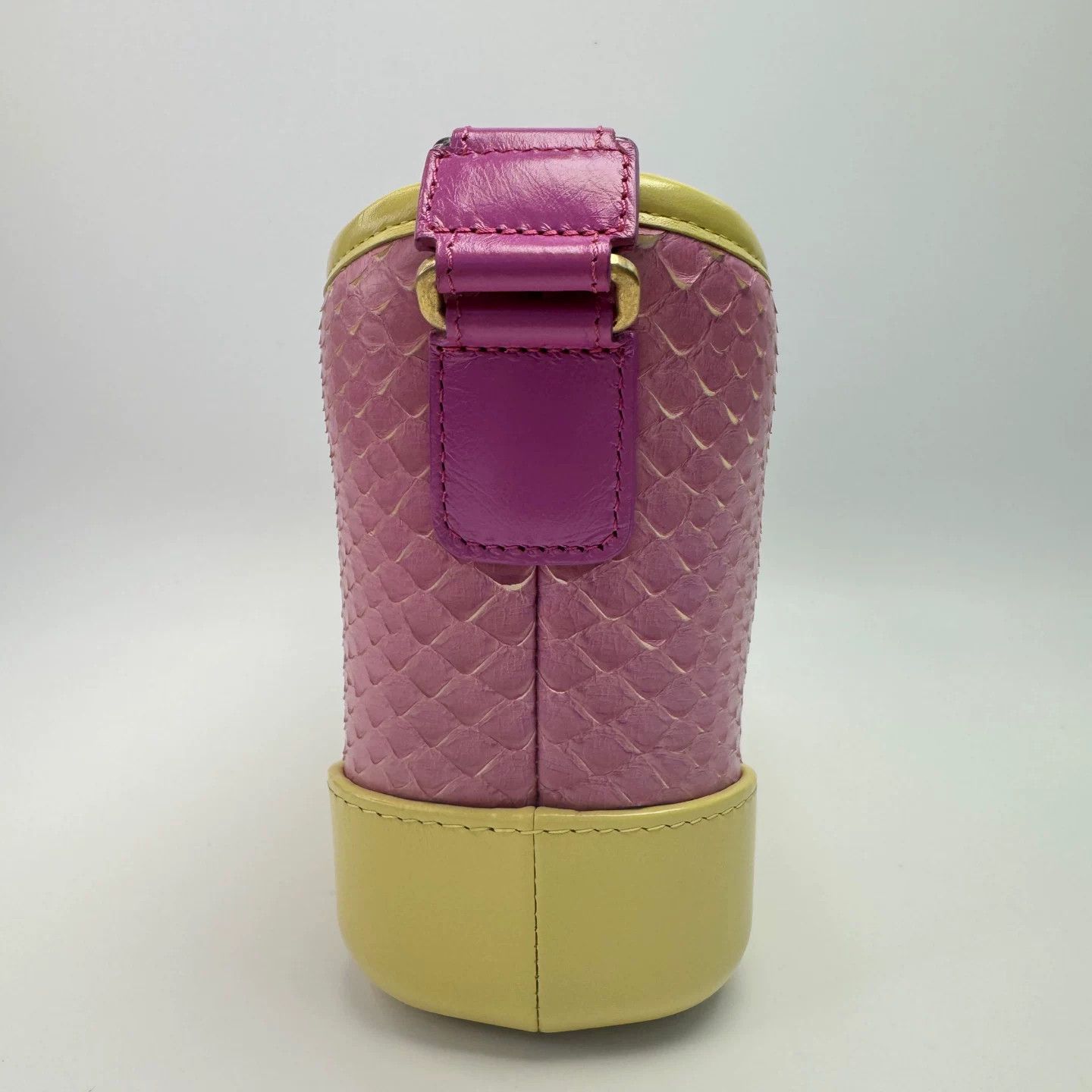Chanel Pre-loved Bag Very good condition Size ONE SIZE - 5 Thumbnail