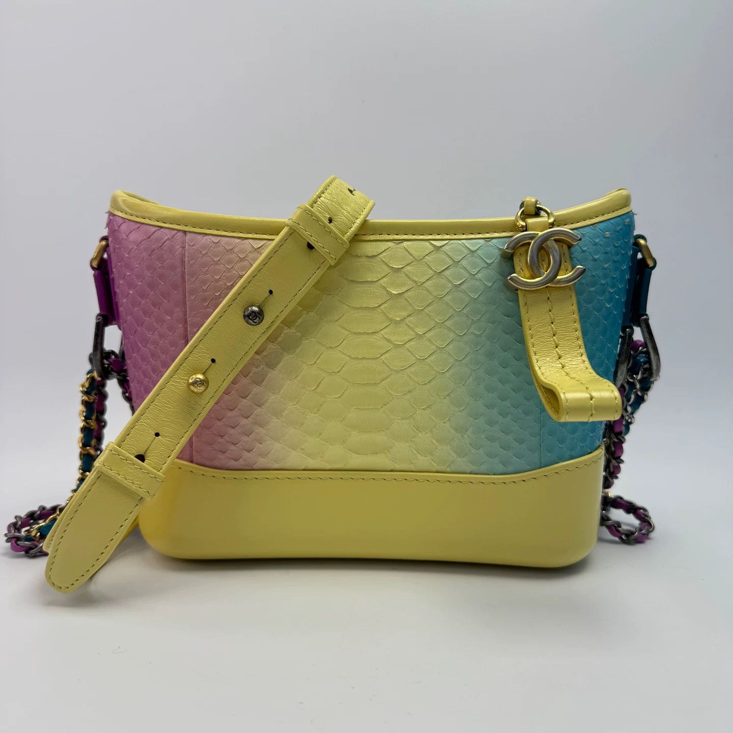 Chanel Pre-loved Bag Very good condition Size ONE SIZE - 2 Thumbnail