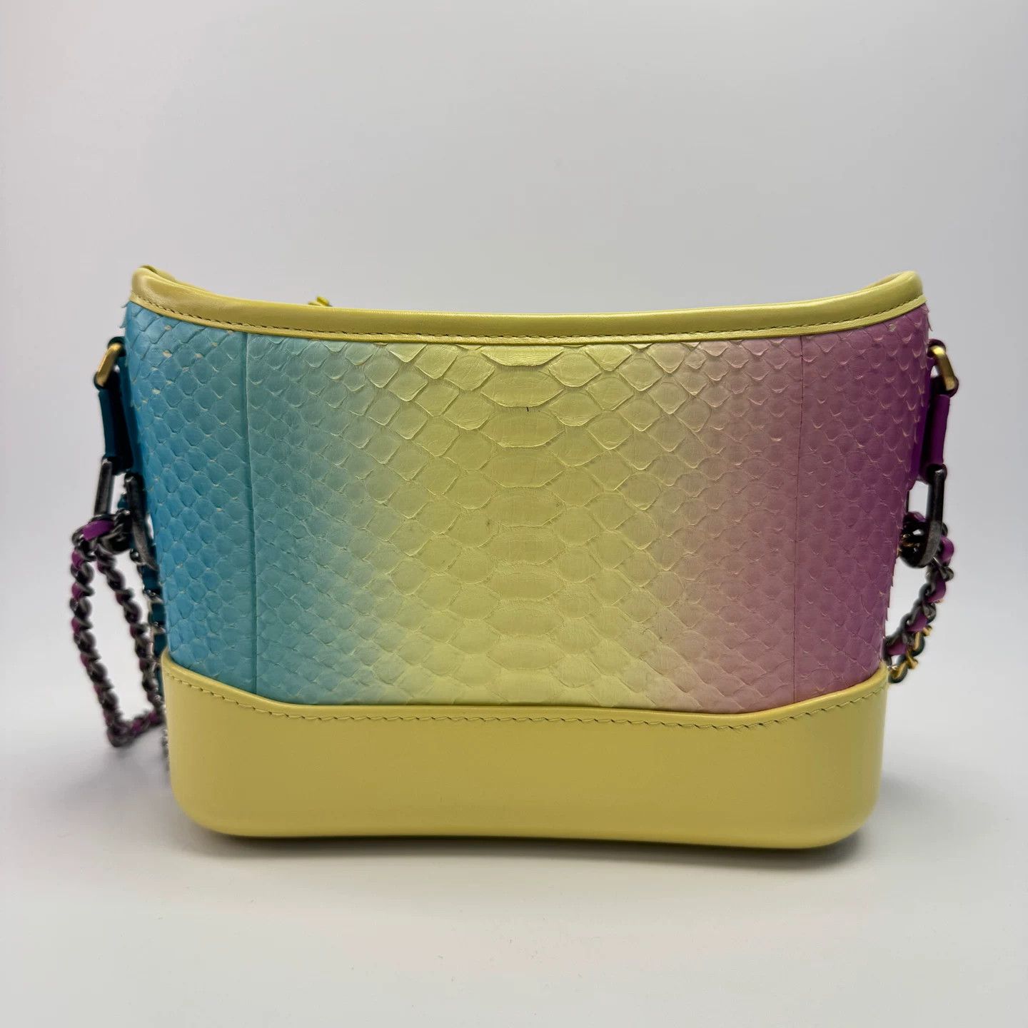 Chanel Pre-loved Bag Very good condition Size ONE SIZE - 3 Thumbnail