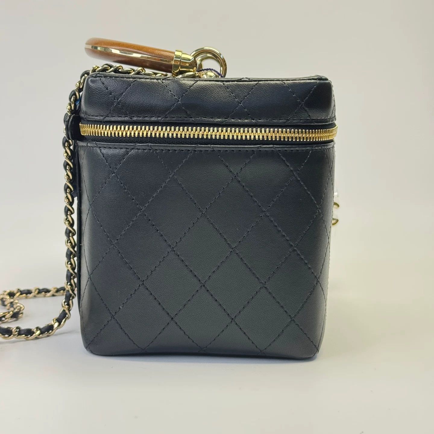Chanel Pre-loved Bag Very good condition Size ONE SIZE - 4 Thumbnail