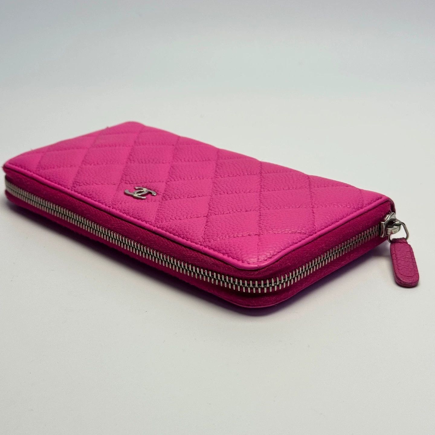 Chanel Pre-loved Bag Very good condition Size ONE SIZE - 7 Thumbnail