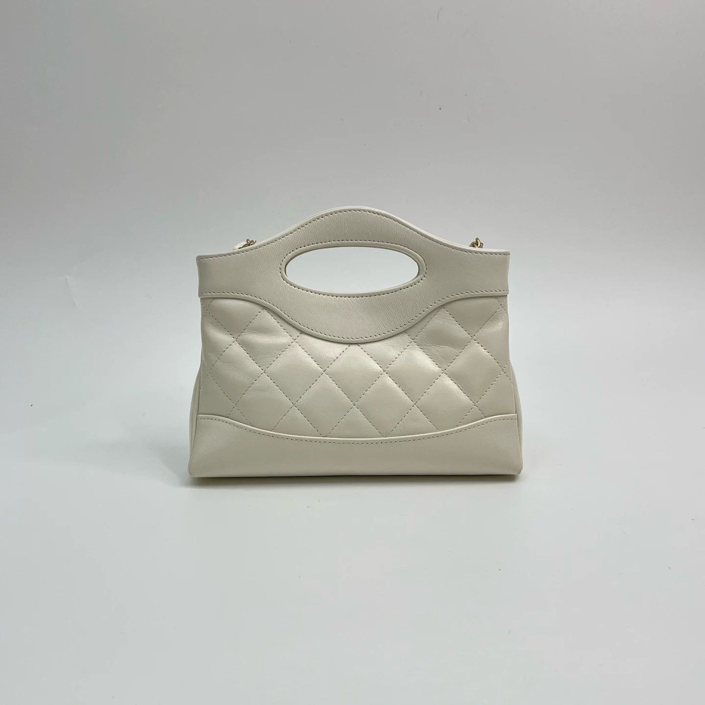 Chanel Pre-loved Bag Very good condition Size ONE SIZE - 3 Thumbnail