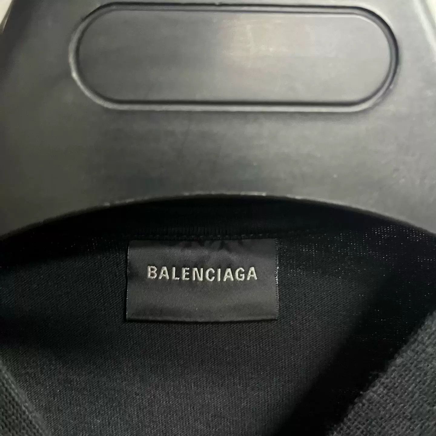 Balenciaga Balenciaga Retro Printed Black Hoodie XS Men Size US XS / EU 42 / 0 - 2 Thumbnail
