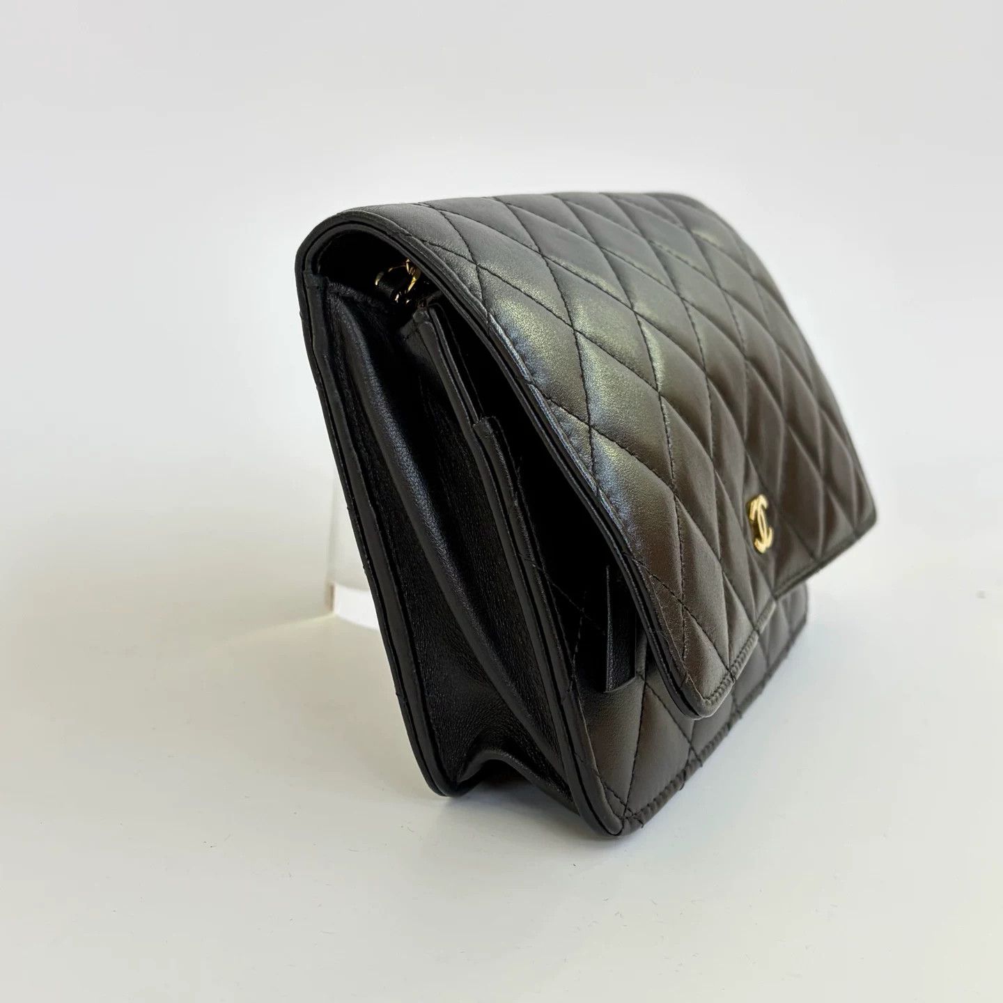 Chanel Pre-loved Bag Very good condition Size ONE SIZE - 2 Thumbnail