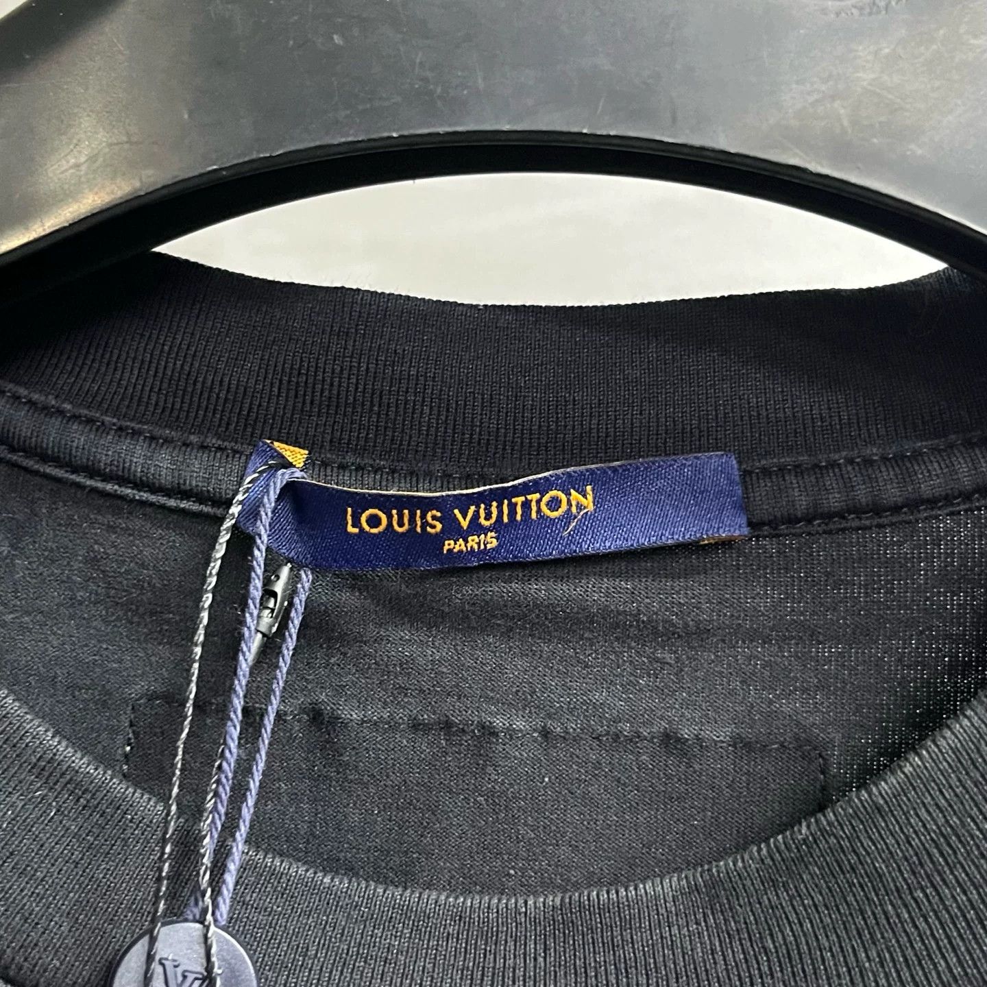 Louis Vuitton Louis Vuitton Casual Printed Black T-Shirt XL Women Size XL / US 12-14 / IT 48-50 - 2 Thumbnail