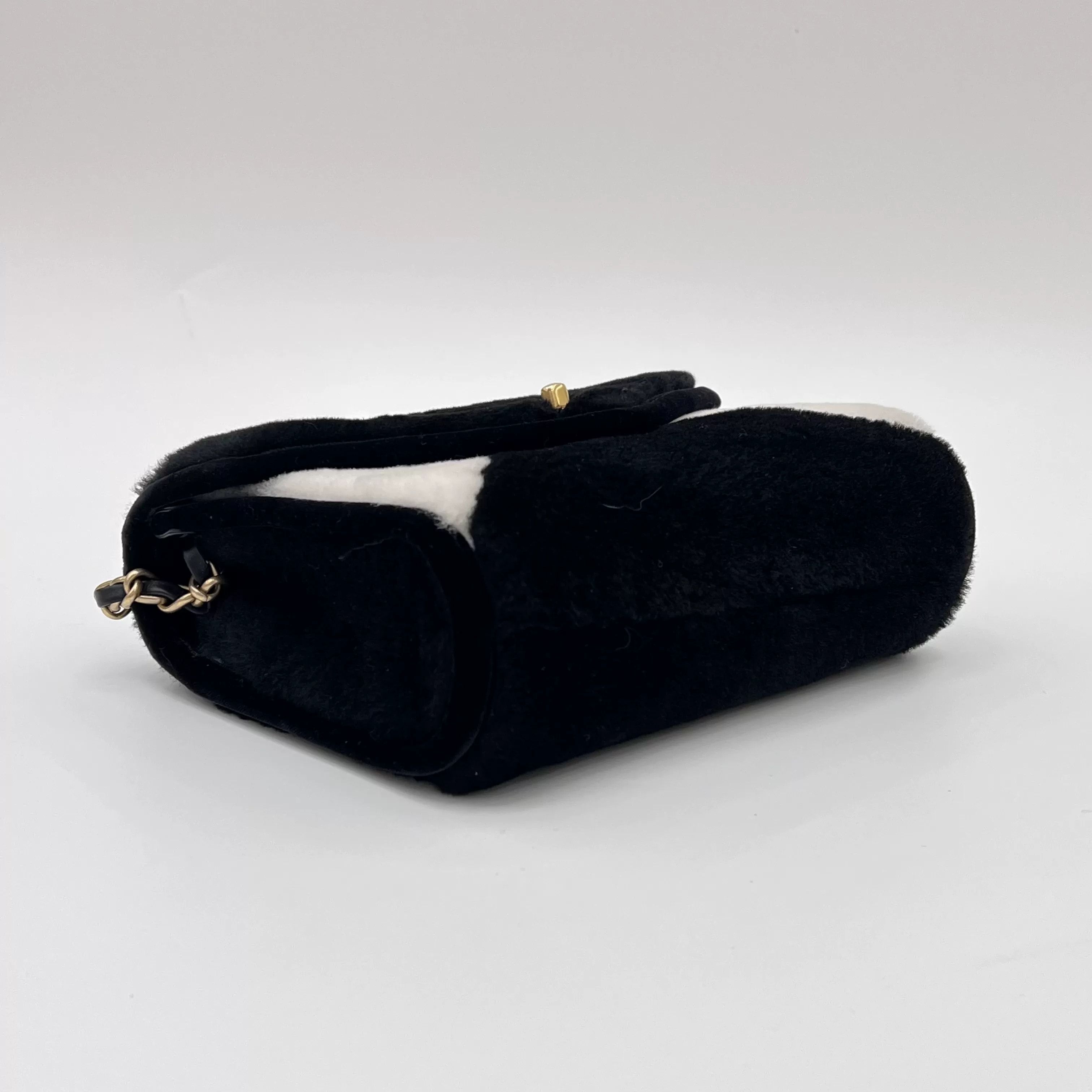 Chanel Pre-loved Bag Very good condition Size ONE SIZE - 5 Thumbnail