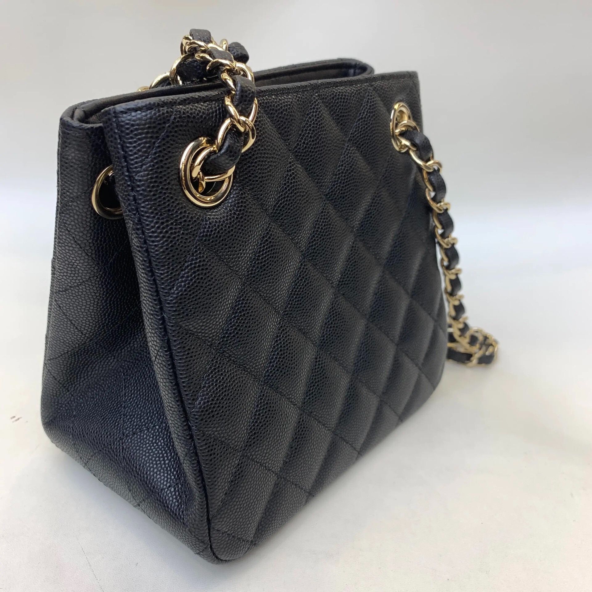 Chanel Pre-loved Bag Very good condition Size ONE SIZE - 4 Thumbnail