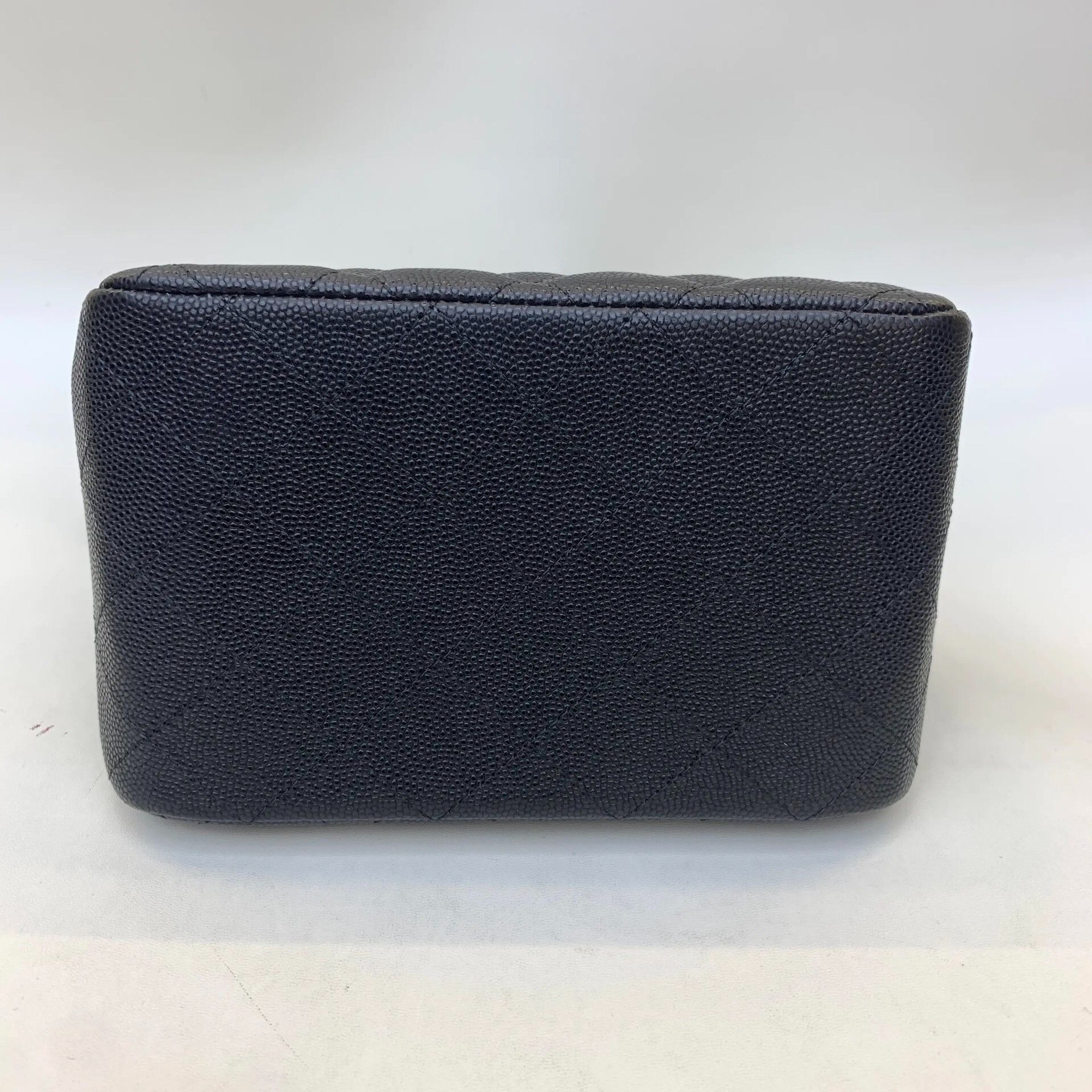 Chanel Pre-loved Bag Very good condition Size ONE SIZE - 6 Thumbnail