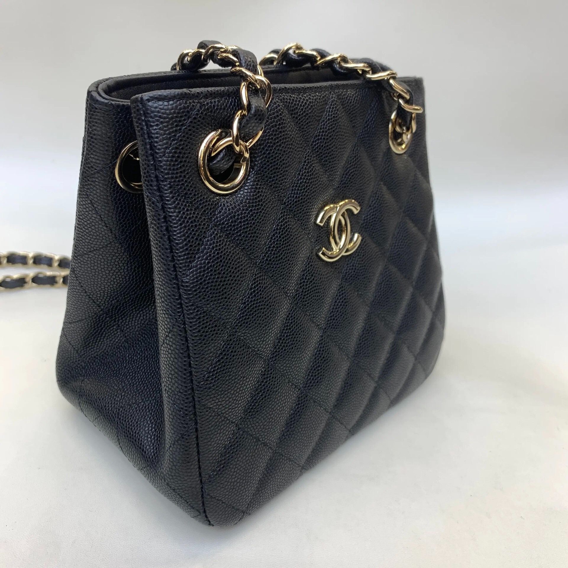 Chanel Pre-loved Bag Very good condition Size ONE SIZE - 2 Thumbnail