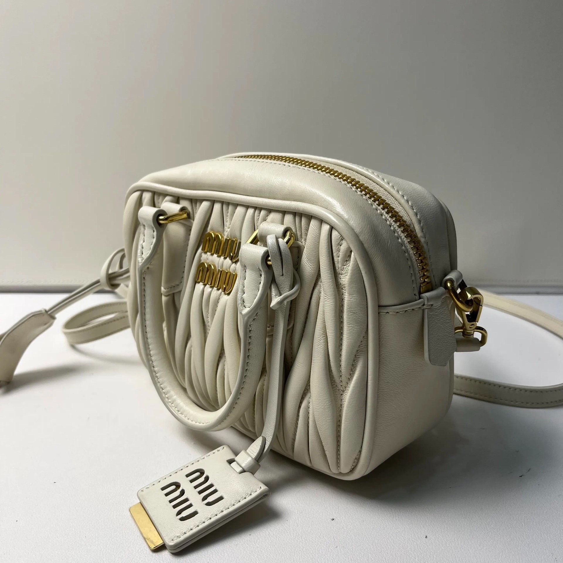 Miu Miu Pre-loved Bag Very good condition Size ONE SIZE - 2 Thumbnail