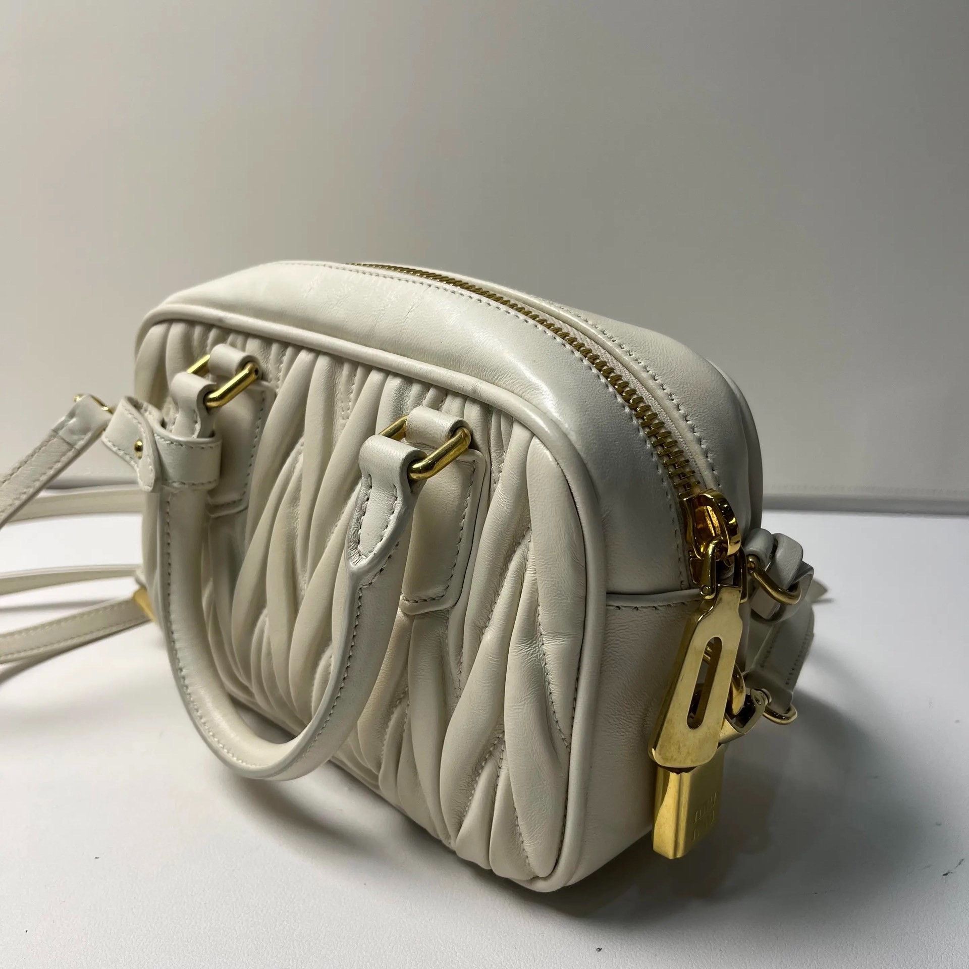 Miu Miu Pre-loved Bag Very good condition Size ONE SIZE - 4 Thumbnail