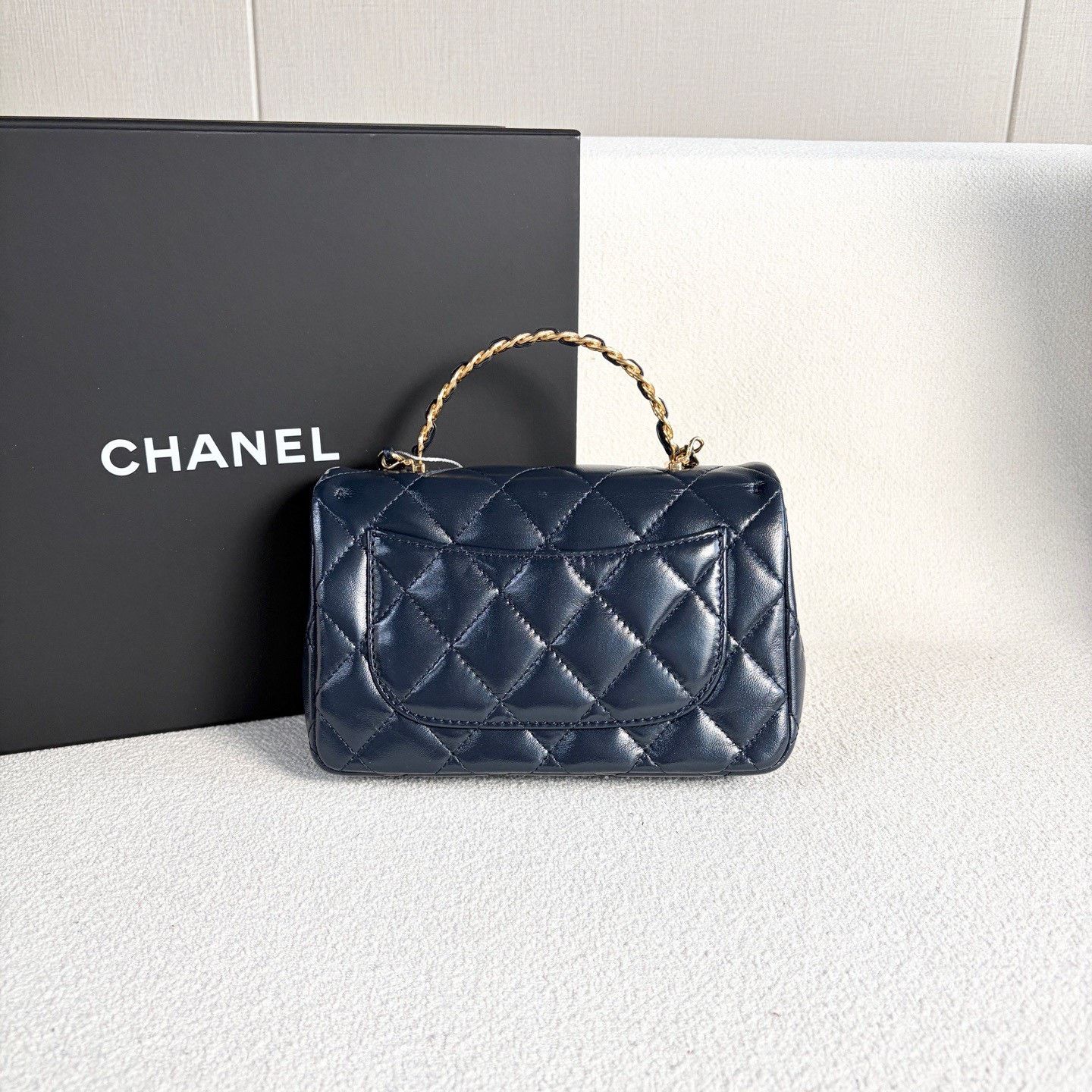 Chanel Pre-loved Bag Very good condition Size ONE SIZE - 3 Thumbnail