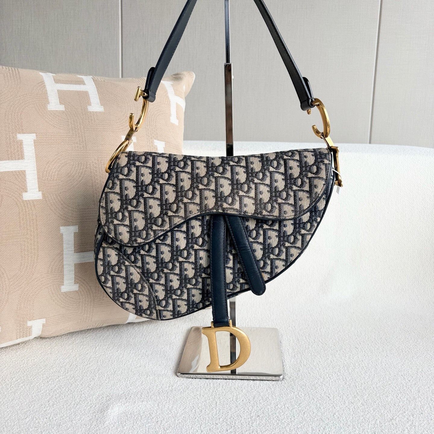 Dior Pre-loved Bag Very good condition Size ONE SIZE - 2 Thumbnail