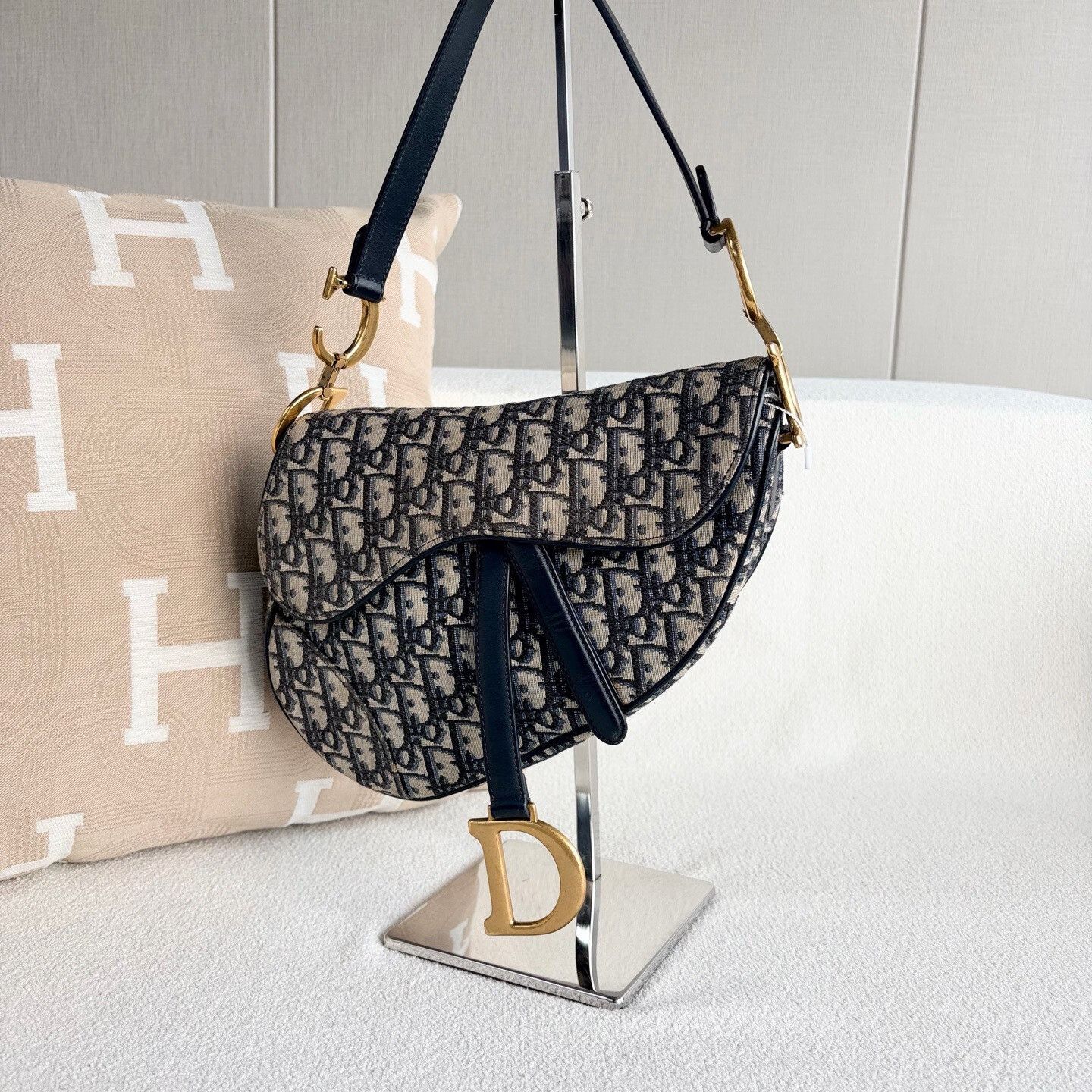 Dior Pre-loved Bag Very good condition Size ONE SIZE - 4 Thumbnail
