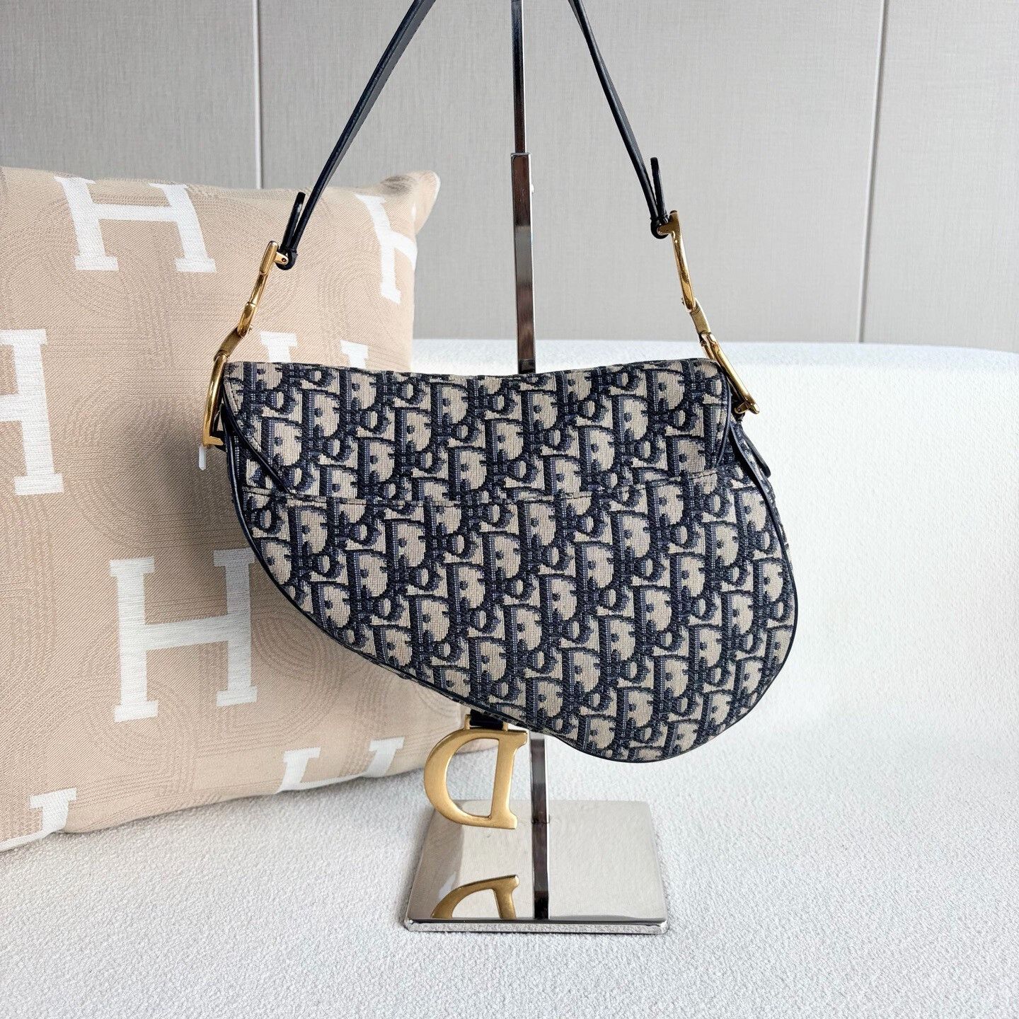 Dior Pre-loved Bag Very good condition Size ONE SIZE - 3 Thumbnail