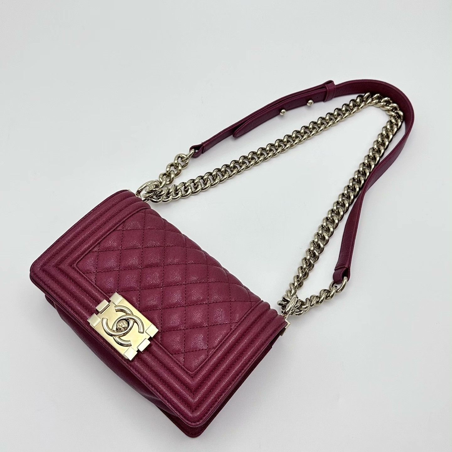 Chanel Pre-loved Bag Very good condition Size ONE SIZE - 4 Thumbnail