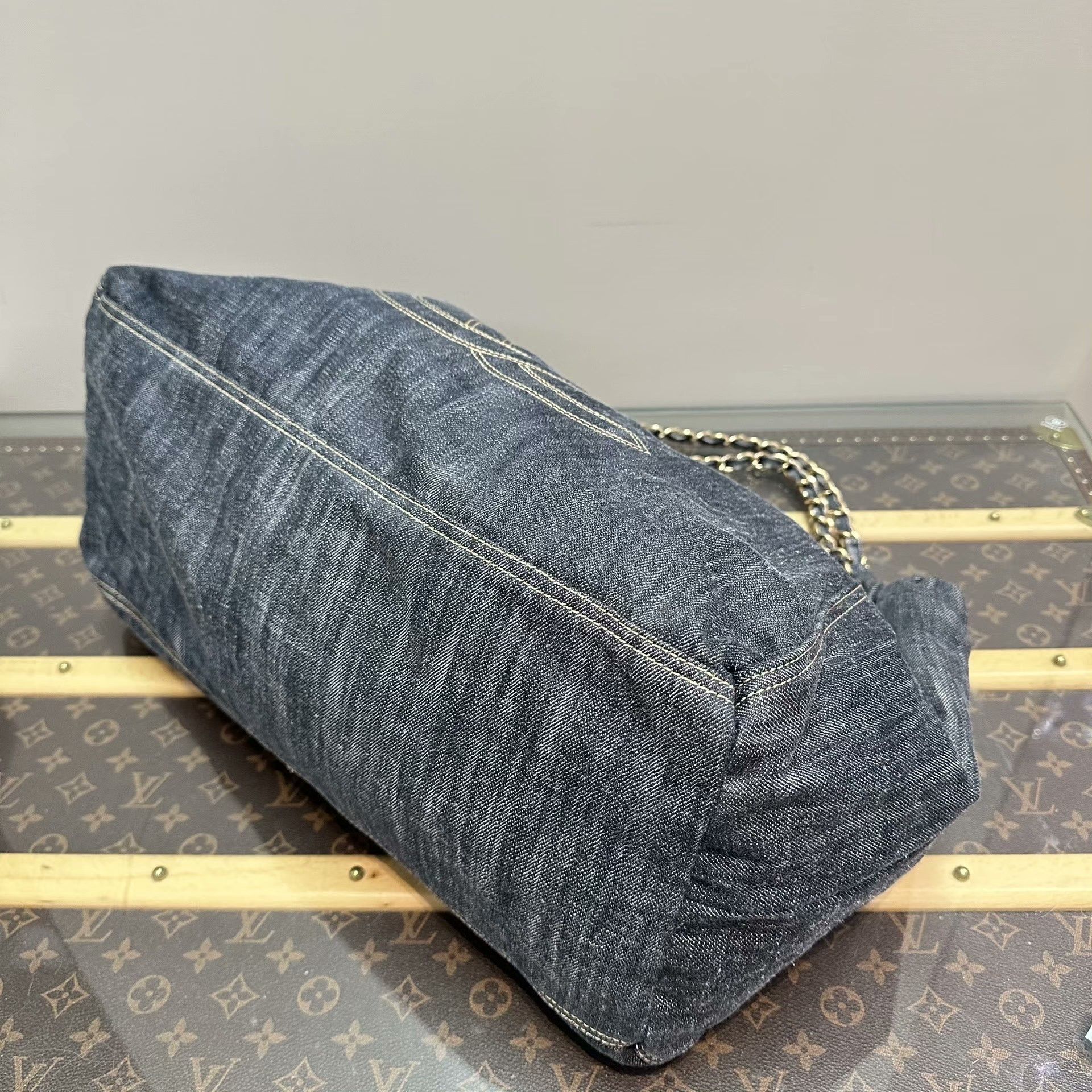 Chanel Pre-loved Bag Very good condition Size ONE SIZE - 6 Thumbnail