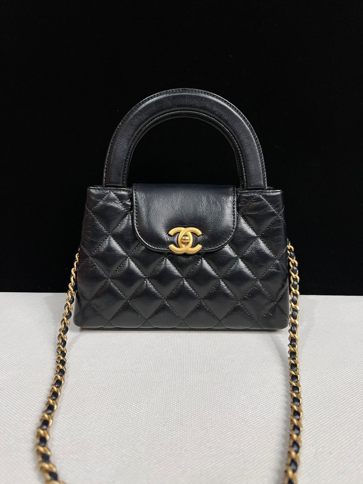 Chanel Pre-loved Bag Very good condition Size ONE SIZE - 2 Thumbnail