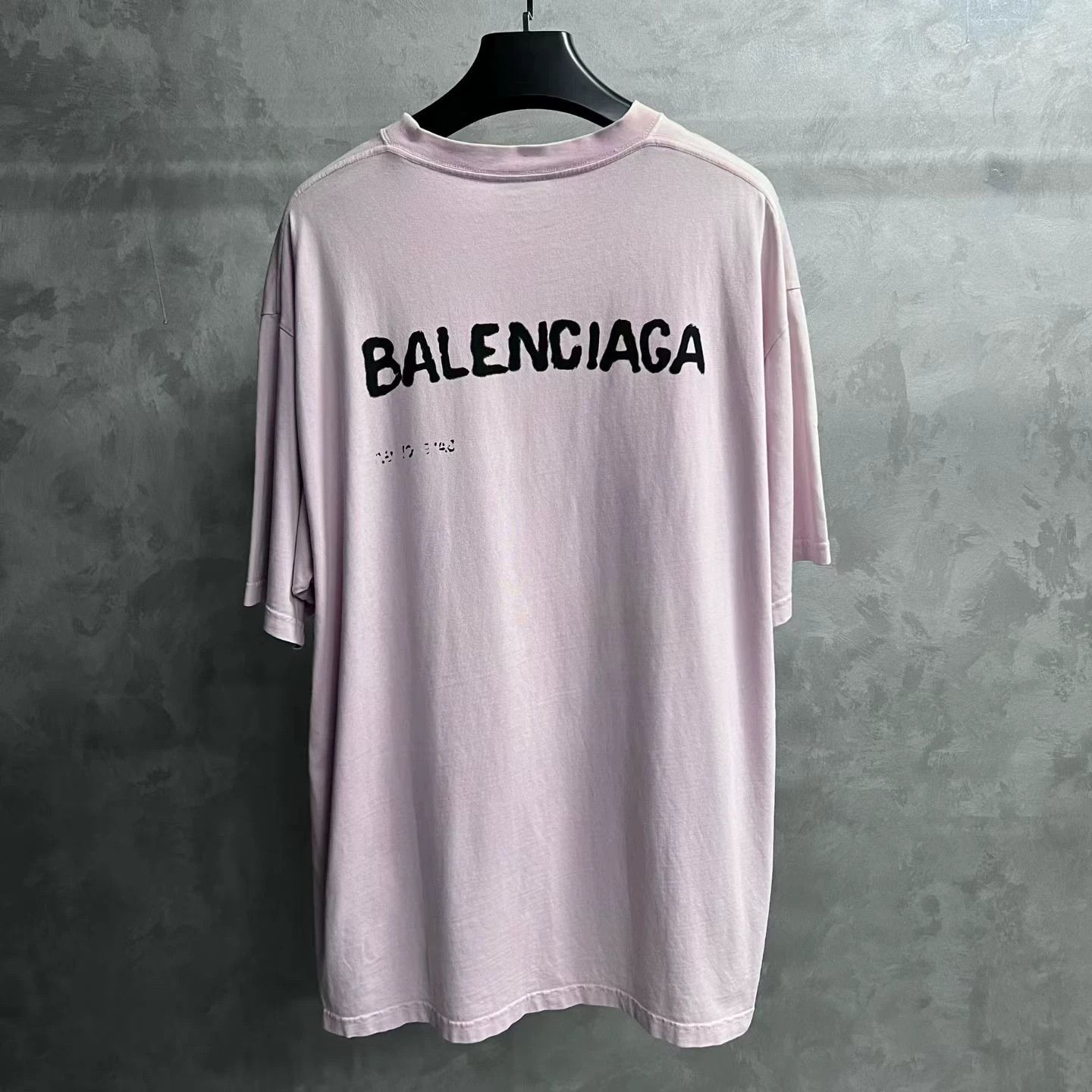 Balenciaga Balenciaga Printed Pink Hoodie L Men Size US L / EU 52-54 / 3 - 5 Thumbnail