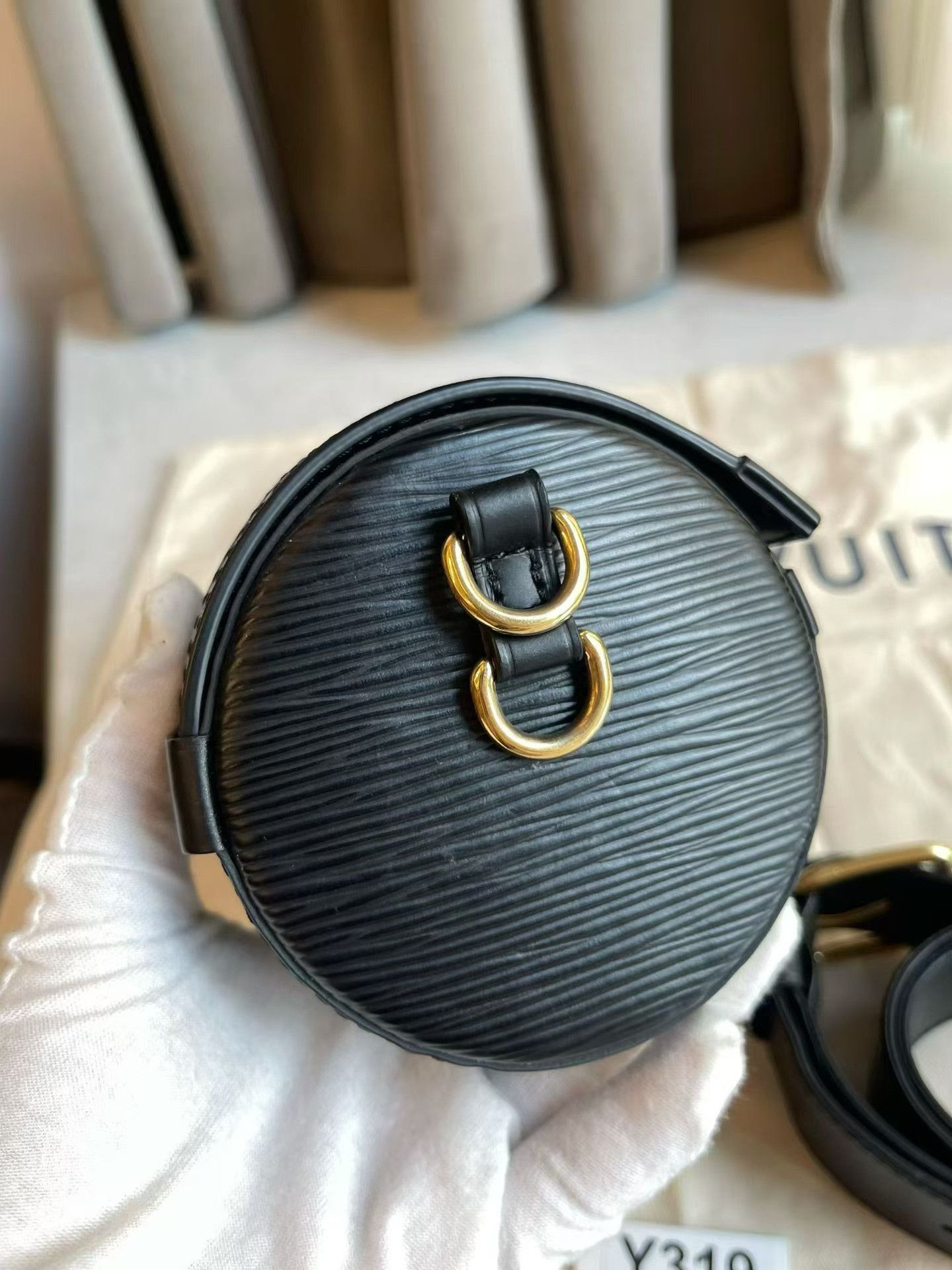 Louis Vuitton Pre-loved Bag Very good condition Size ONE SIZE - 4 Thumbnail