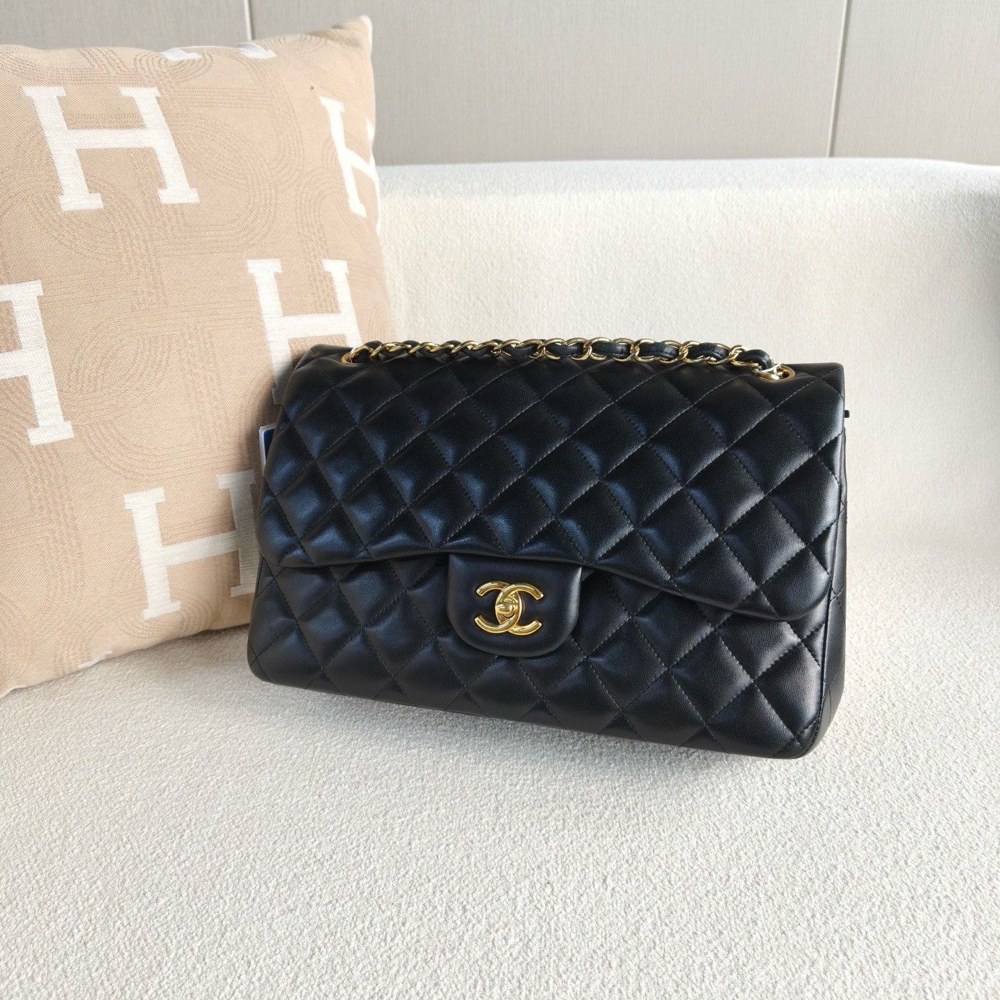 Chanel Pre-loved Bag Very good condition Size ONE SIZE - 4 Thumbnail