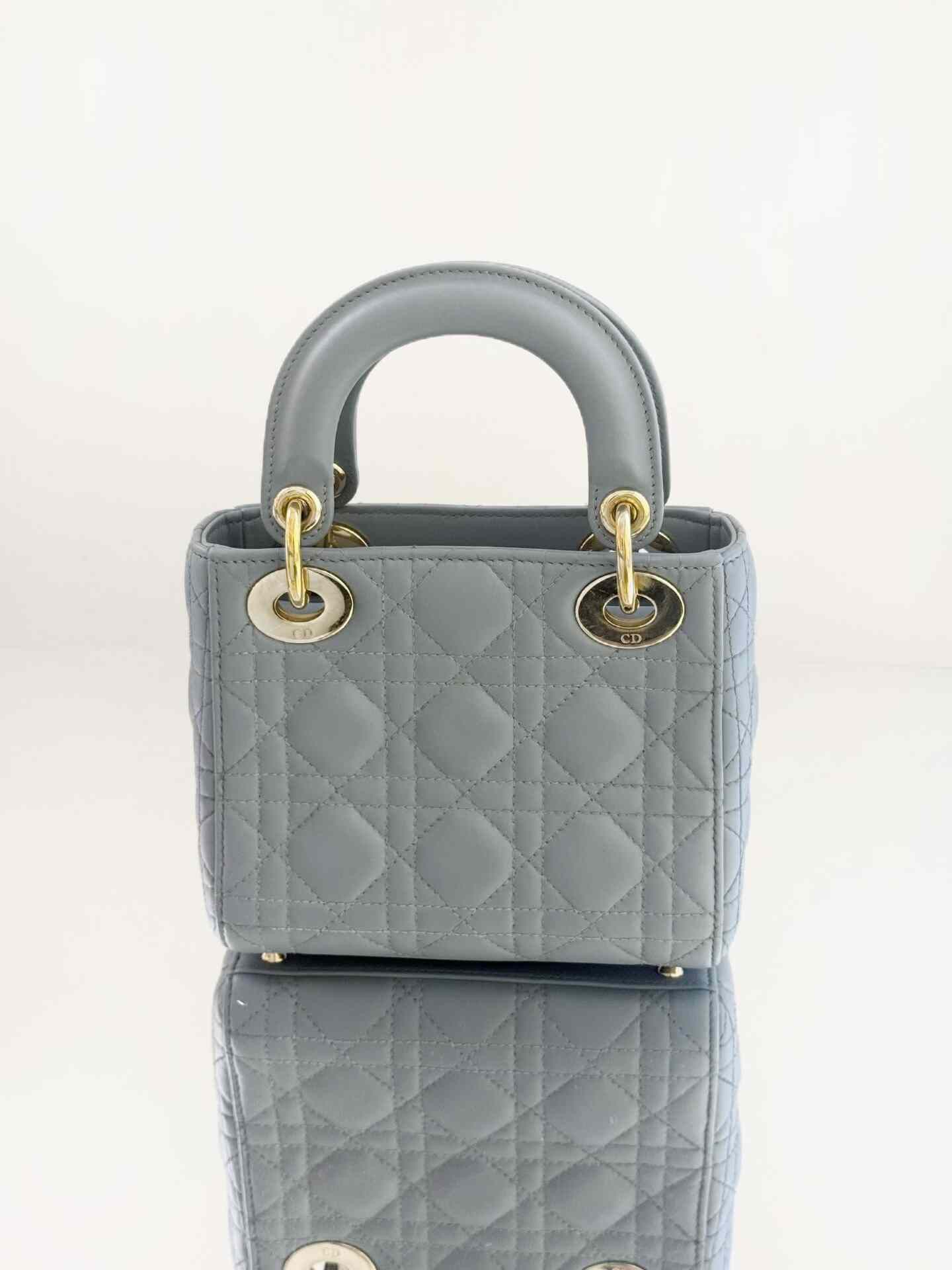 Dior Pre-loved Bag Very good condition Size ONE SIZE - 4 Thumbnail