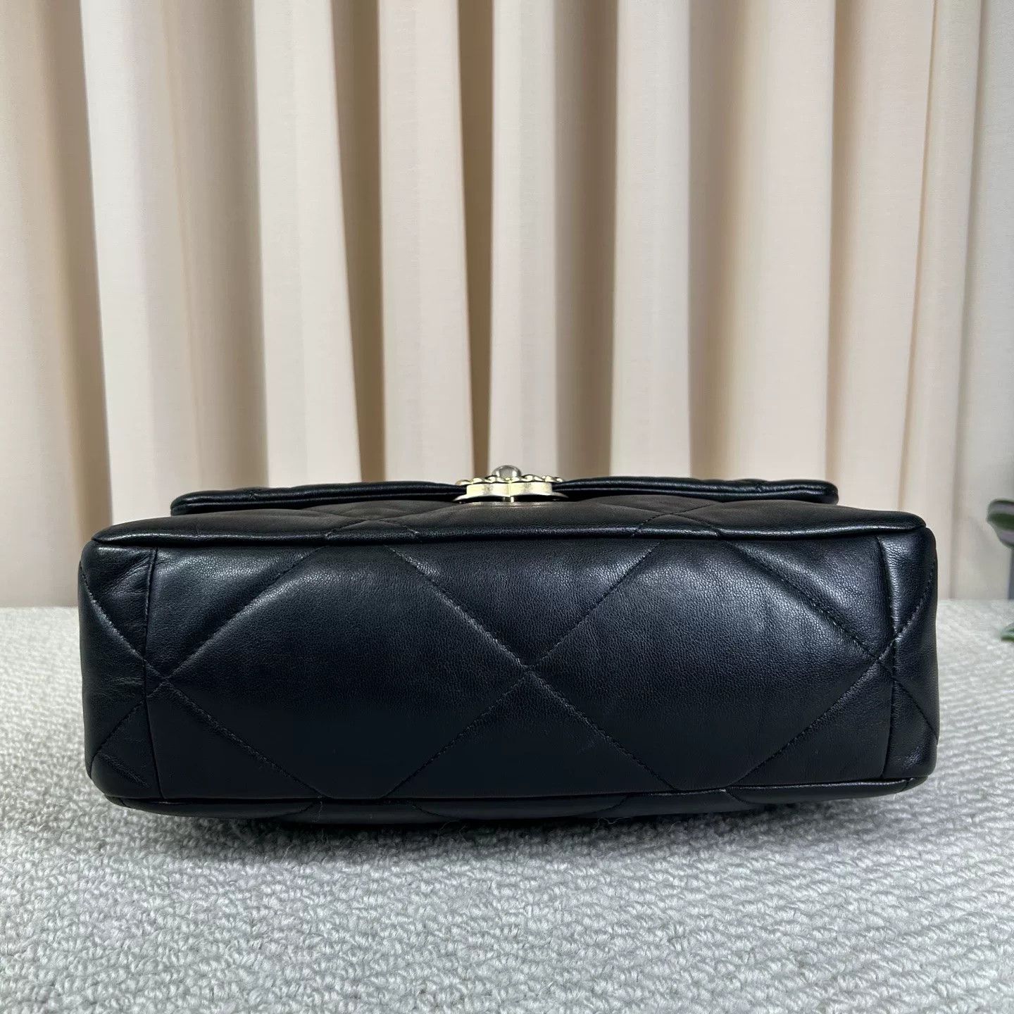 Chanel Pre-loved Bag Very good condition Size ONE SIZE - 3 Thumbnail