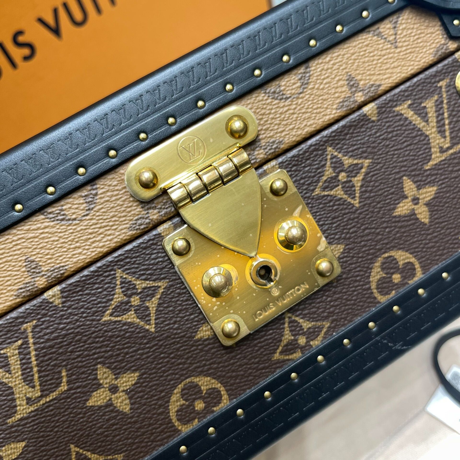 Louis Vuitton Pre-loved Bag Very good condition Size ONE SIZE - 8 Thumbnail