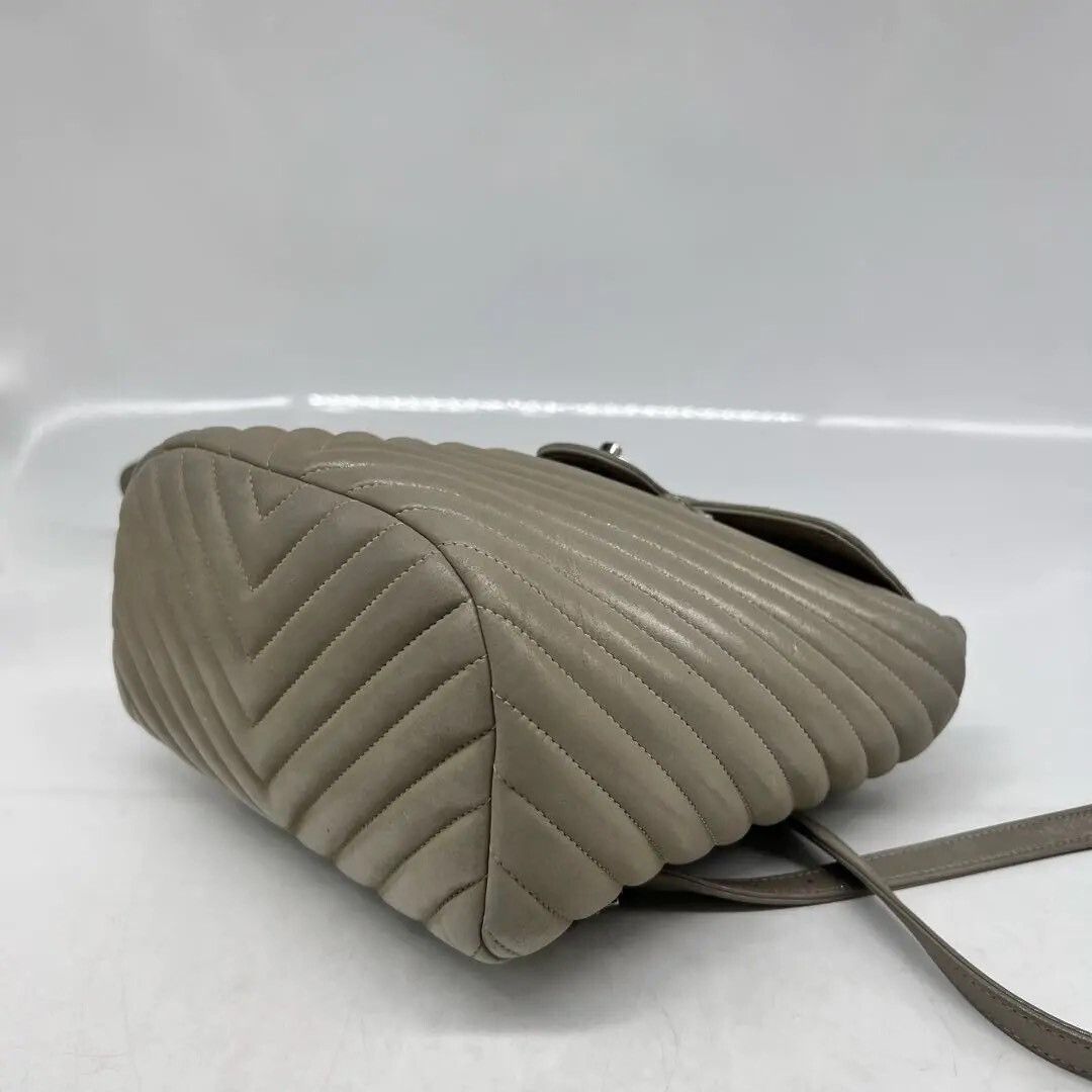 Chanel Pre-loved Bag Very good condition Size ONE SIZE - 5 Thumbnail