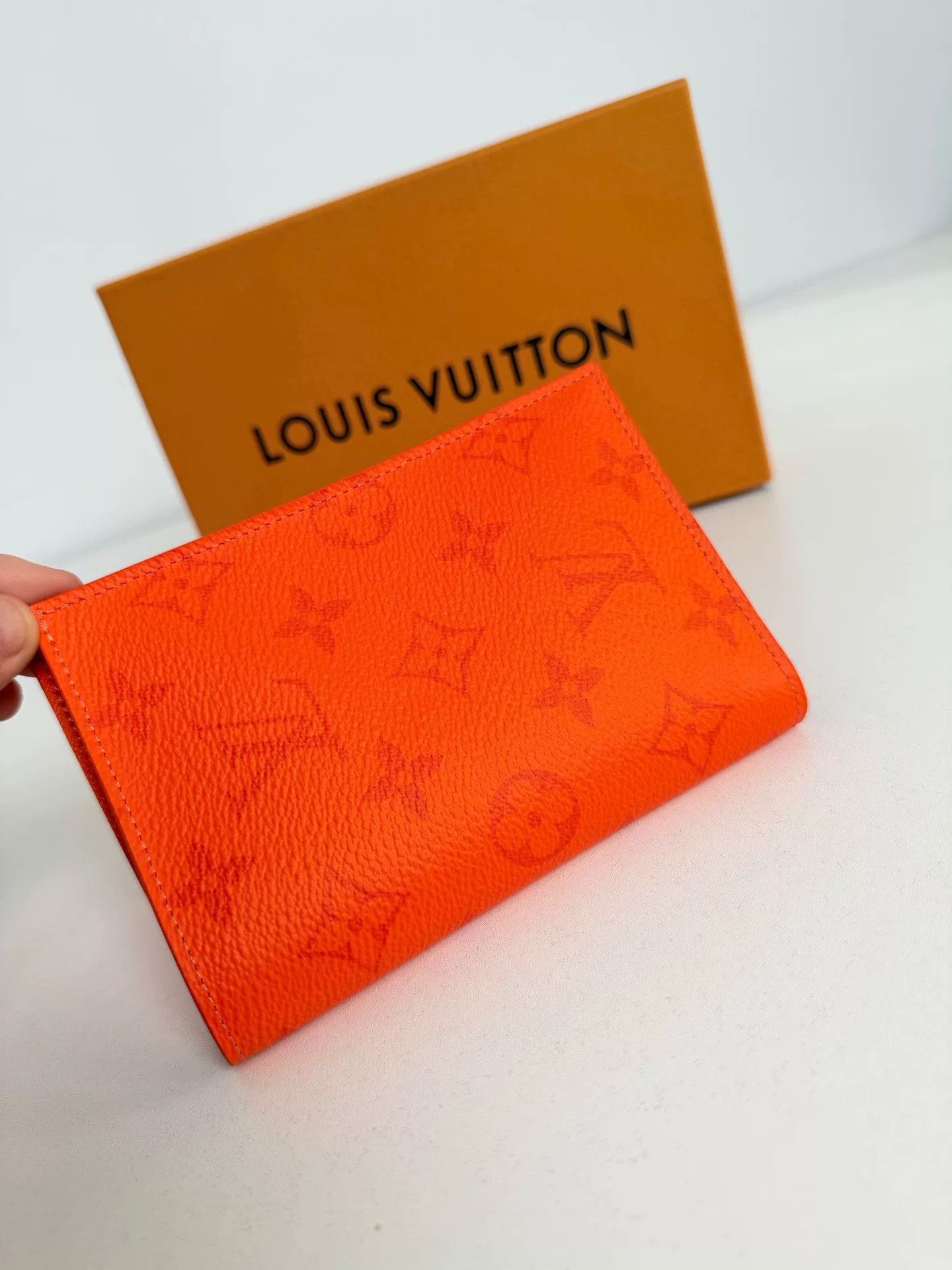 Louis Vuitton Pre-loved Bag Brand new condition Size ONE SIZE - 9 Thumbnail