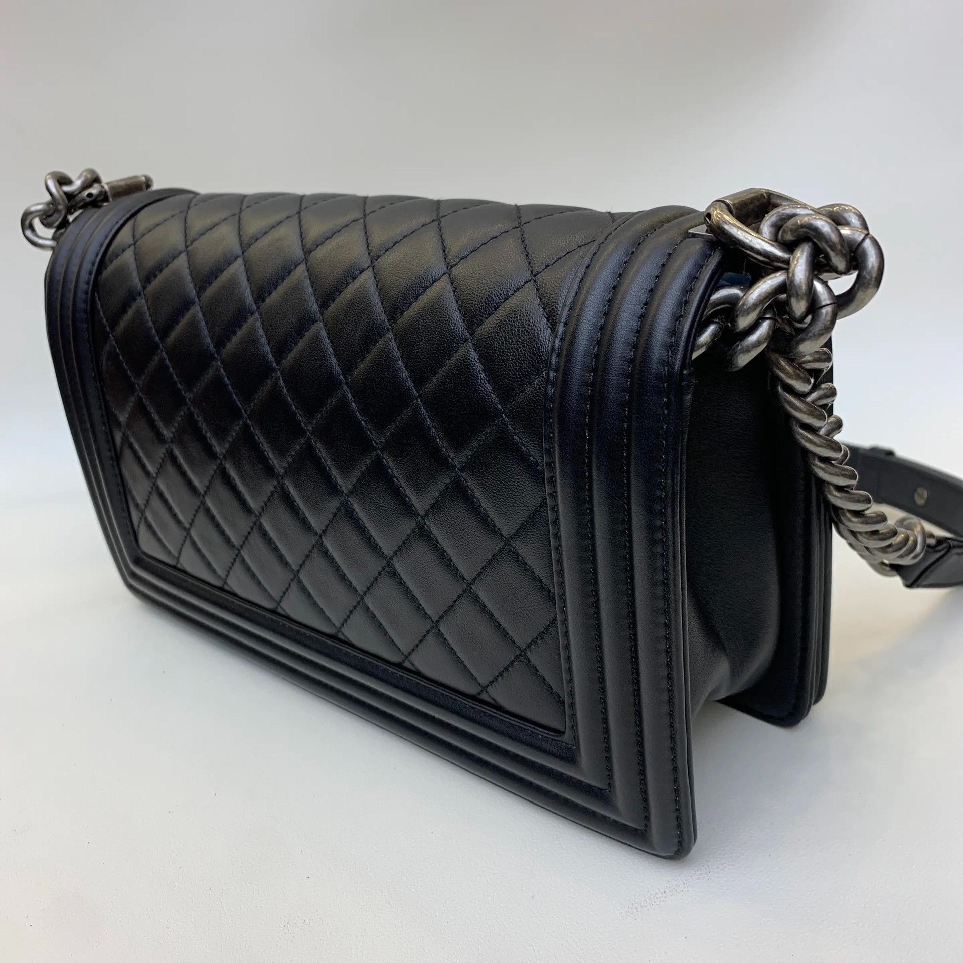 Chanel Pre-loved Bag Very good condition Size ONE SIZE - 5 Thumbnail