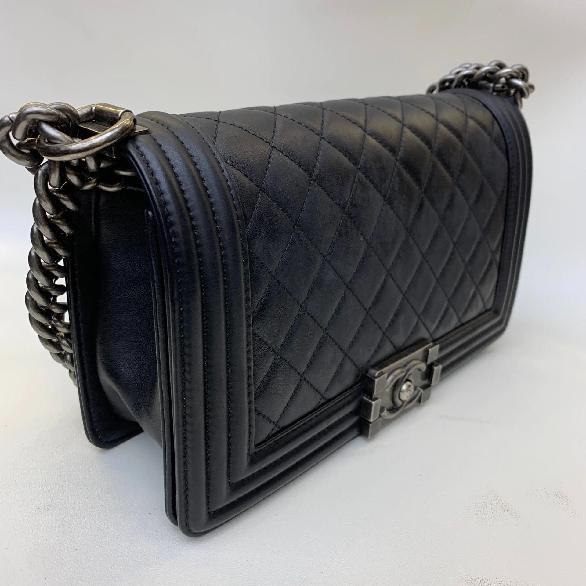 Chanel Pre-loved Bag Very good condition Size ONE SIZE - 2 Thumbnail