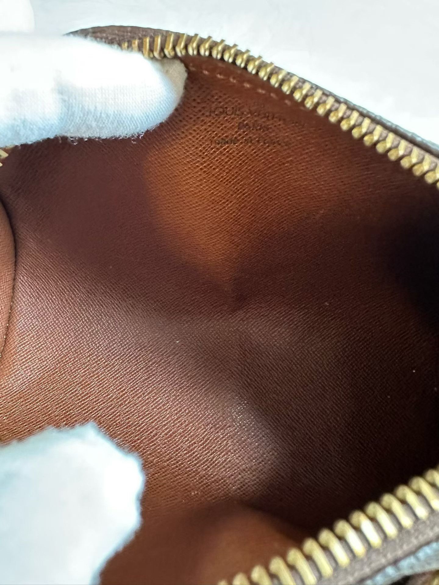 Louis Vuitton Pre-loved Bag Very good condition Size ONE SIZE - 9 Thumbnail