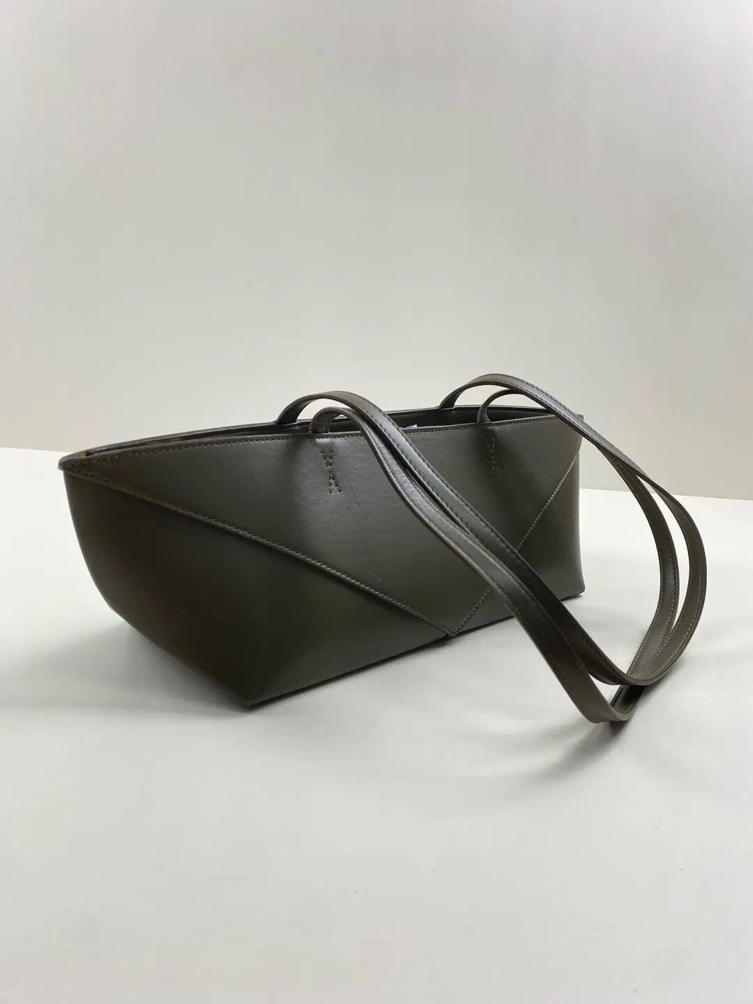 Loewe Pre-loved Bag Very good condition Size ONE SIZE - 6 Thumbnail