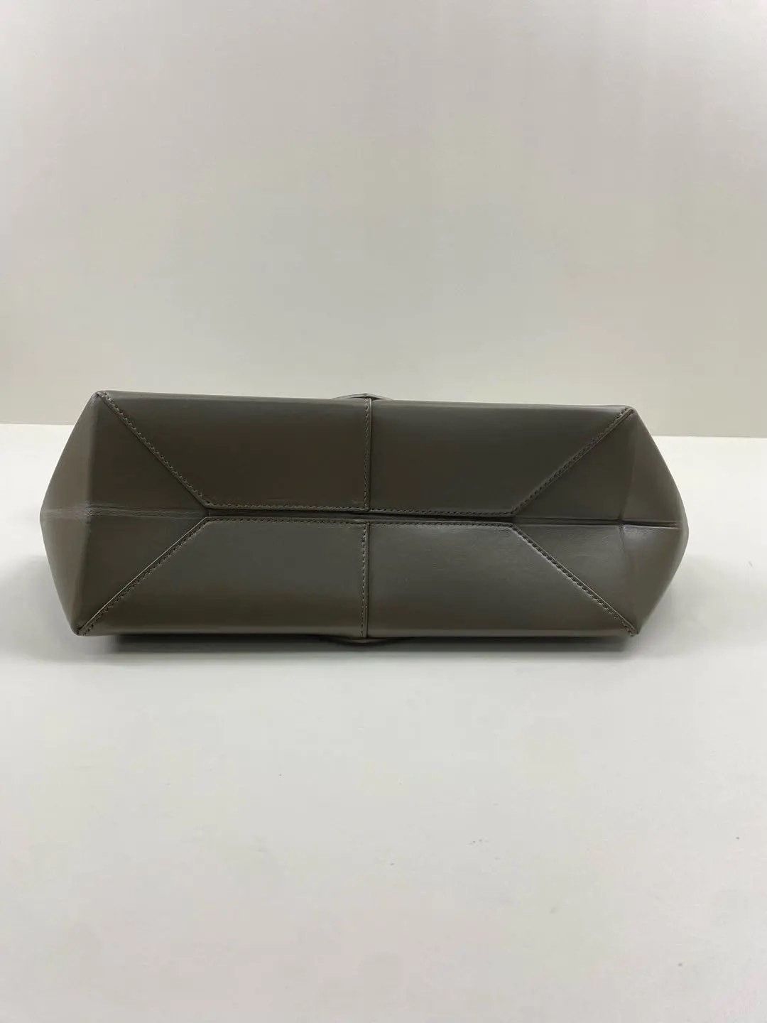Loewe Pre-loved Bag Very good condition Size ONE SIZE - 8 Thumbnail