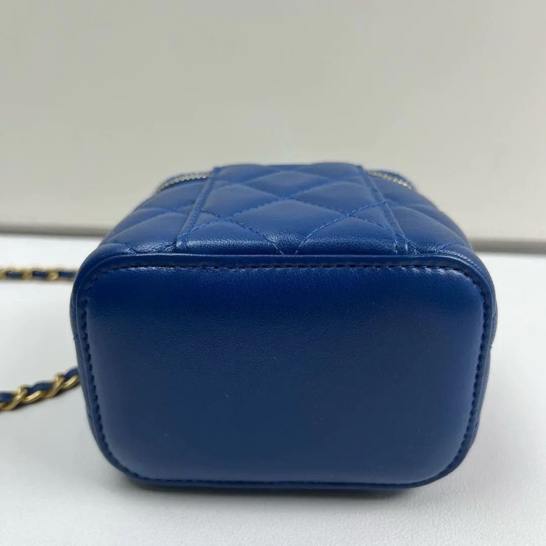 Chanel Pre-loved Bag Very good condition Size ONE SIZE - 4 Thumbnail