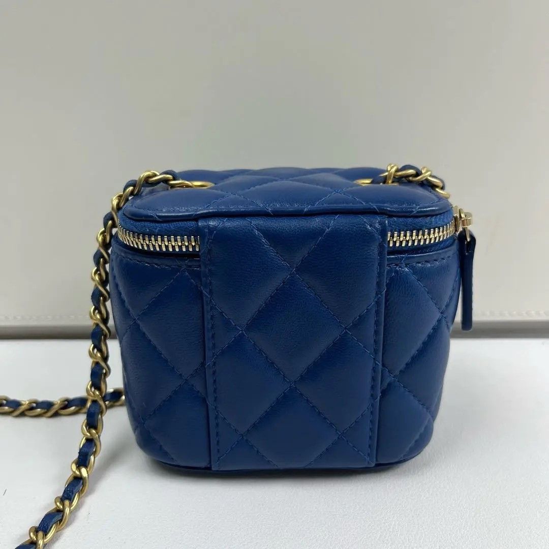 Chanel Pre-loved Bag Very good condition Size ONE SIZE - 2 Thumbnail