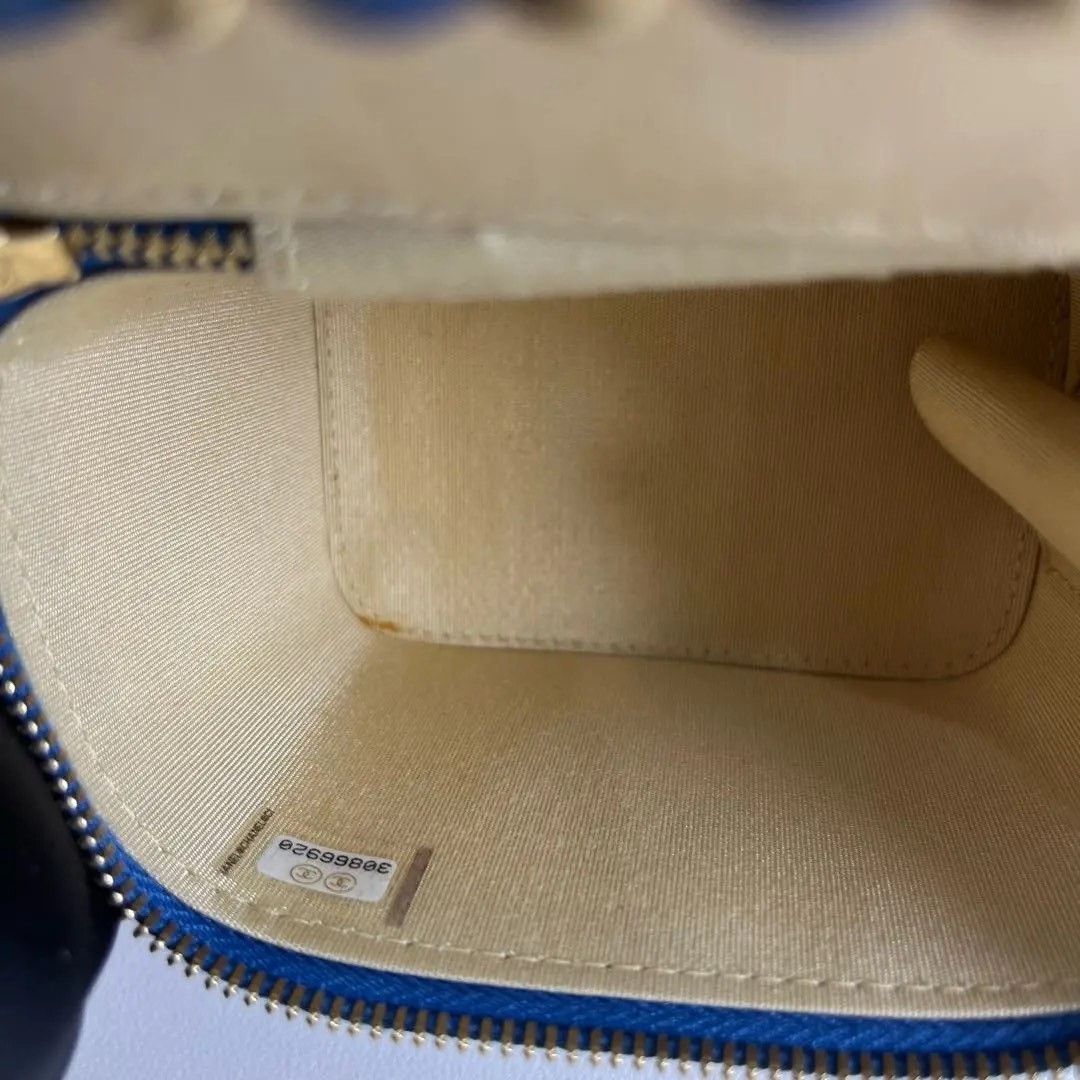 Chanel Pre-loved Bag Very good condition Size ONE SIZE - 8 Thumbnail
