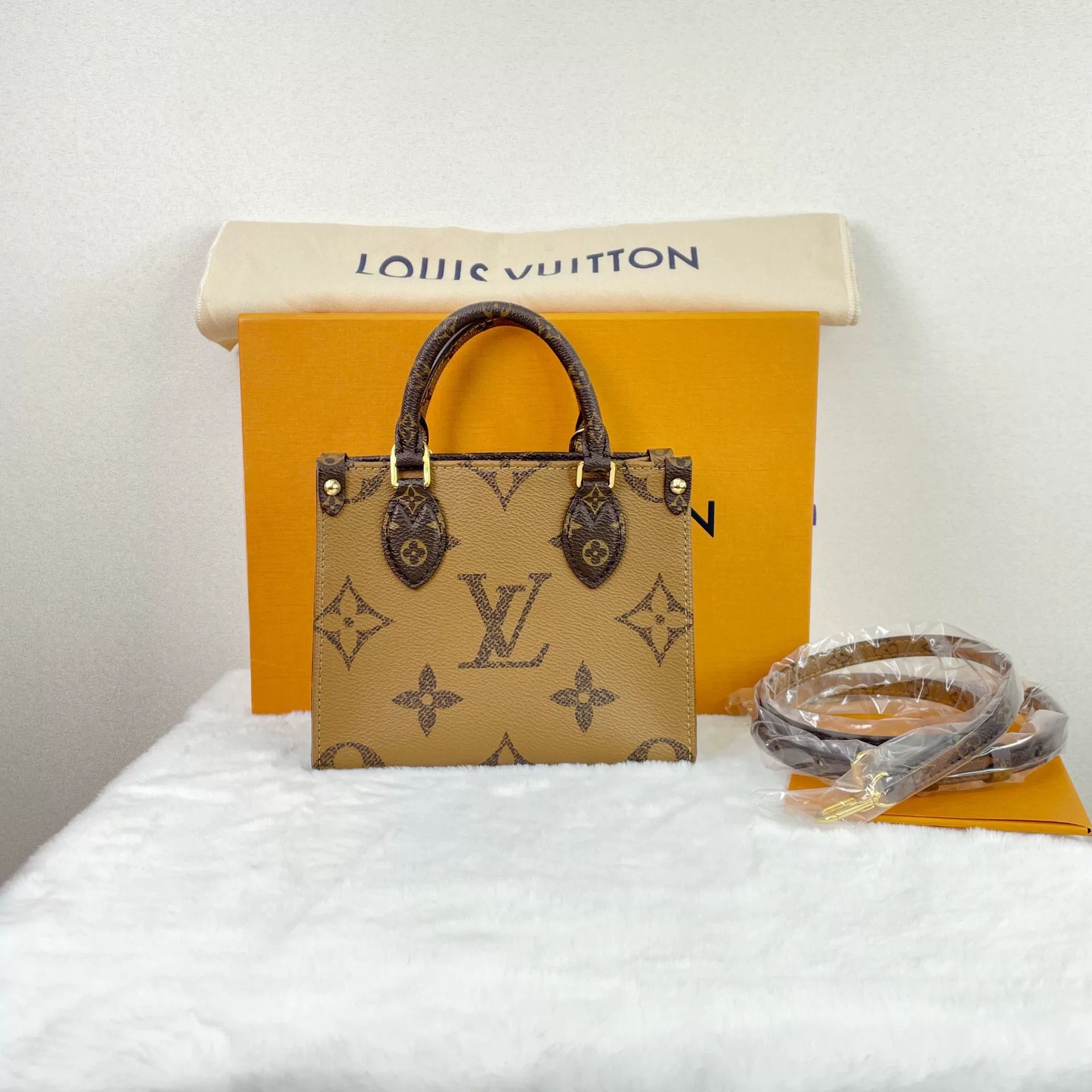 Louis Vuitton Pre-loved Bag Very good condition Size ONE SIZE - 2 Thumbnail